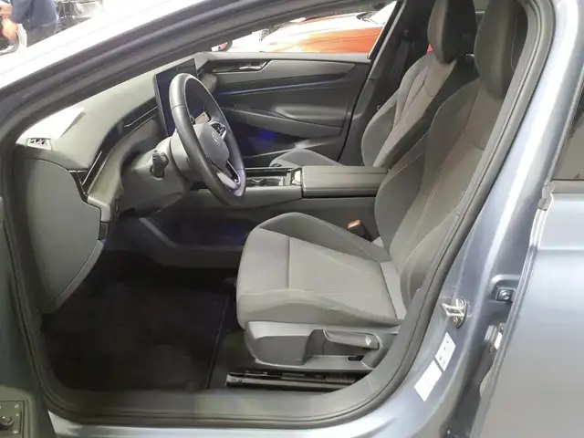 Volkswagen Id.7 view 9