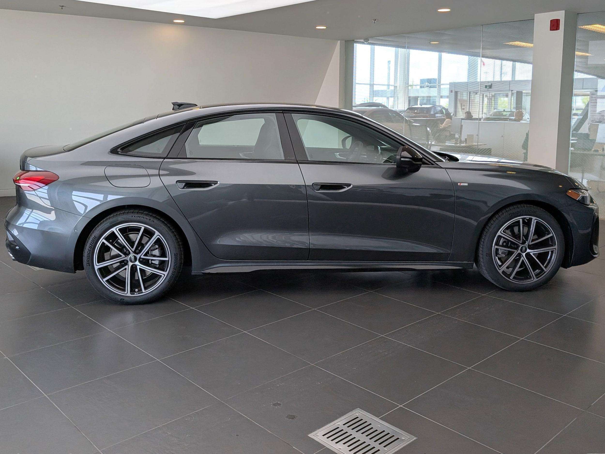 2025 Audi A5 Technik 2.0 TFSI quattro alt 2
