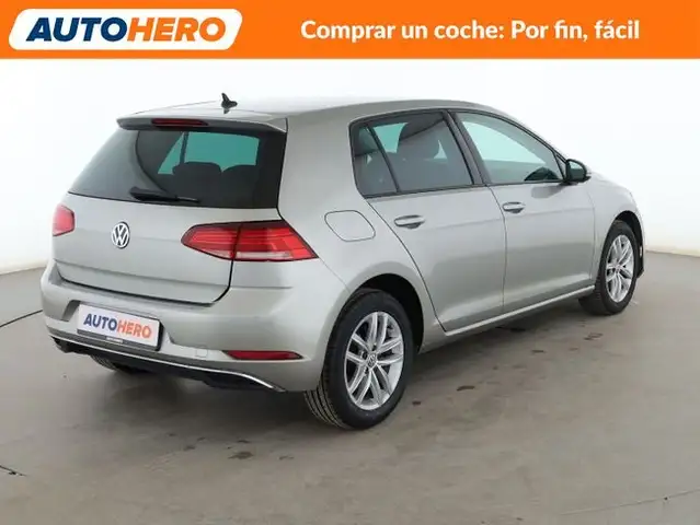 Volkswagen Golf view 6