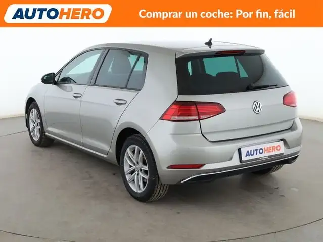 Volkswagen Golf view 4