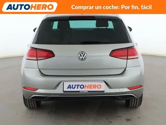 Volkswagen Golf view 5