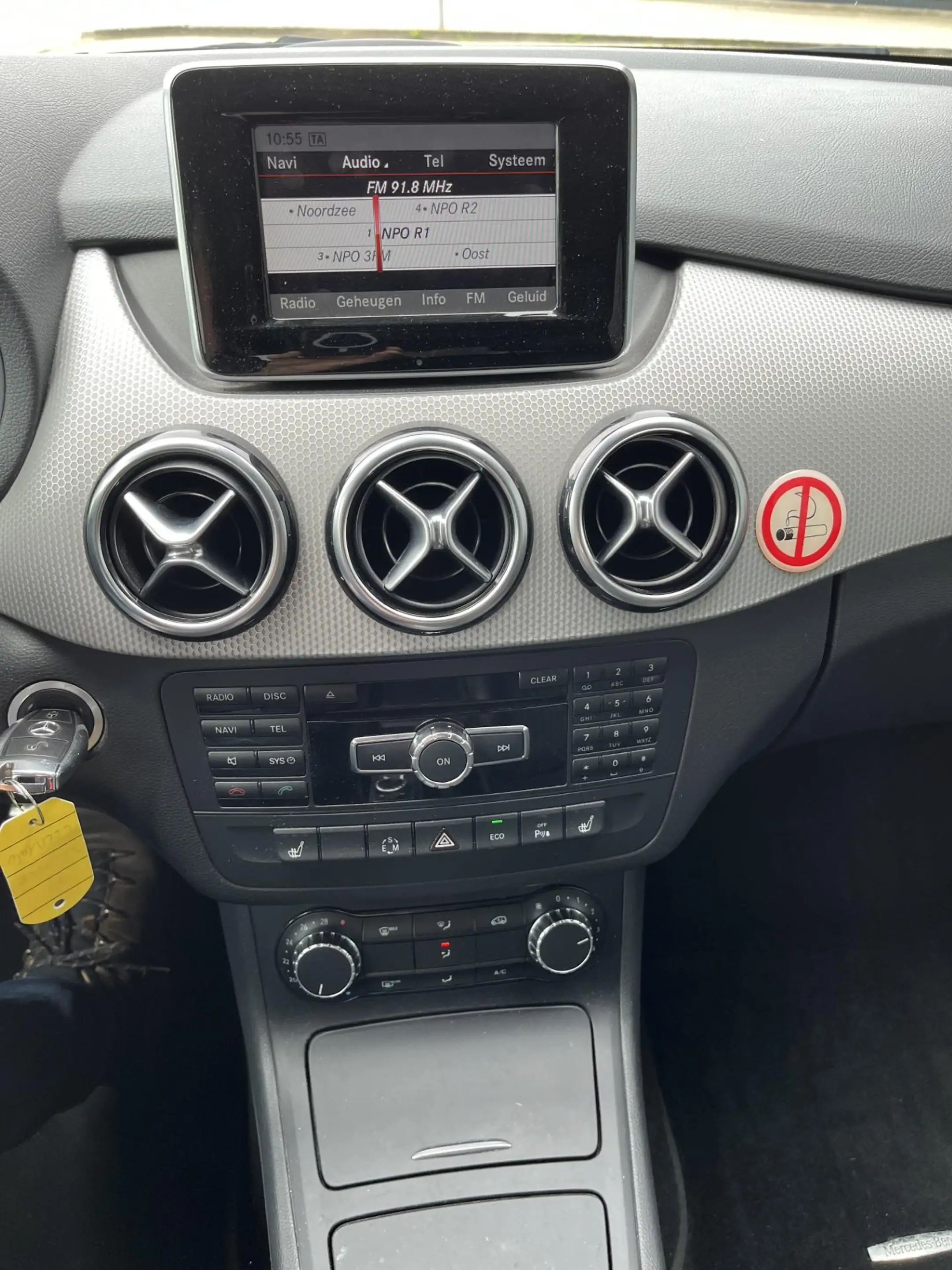 Mercedes-Benz B 180 Prestige Panoramadak, trekhaak, Meeneemprijs — photo 13