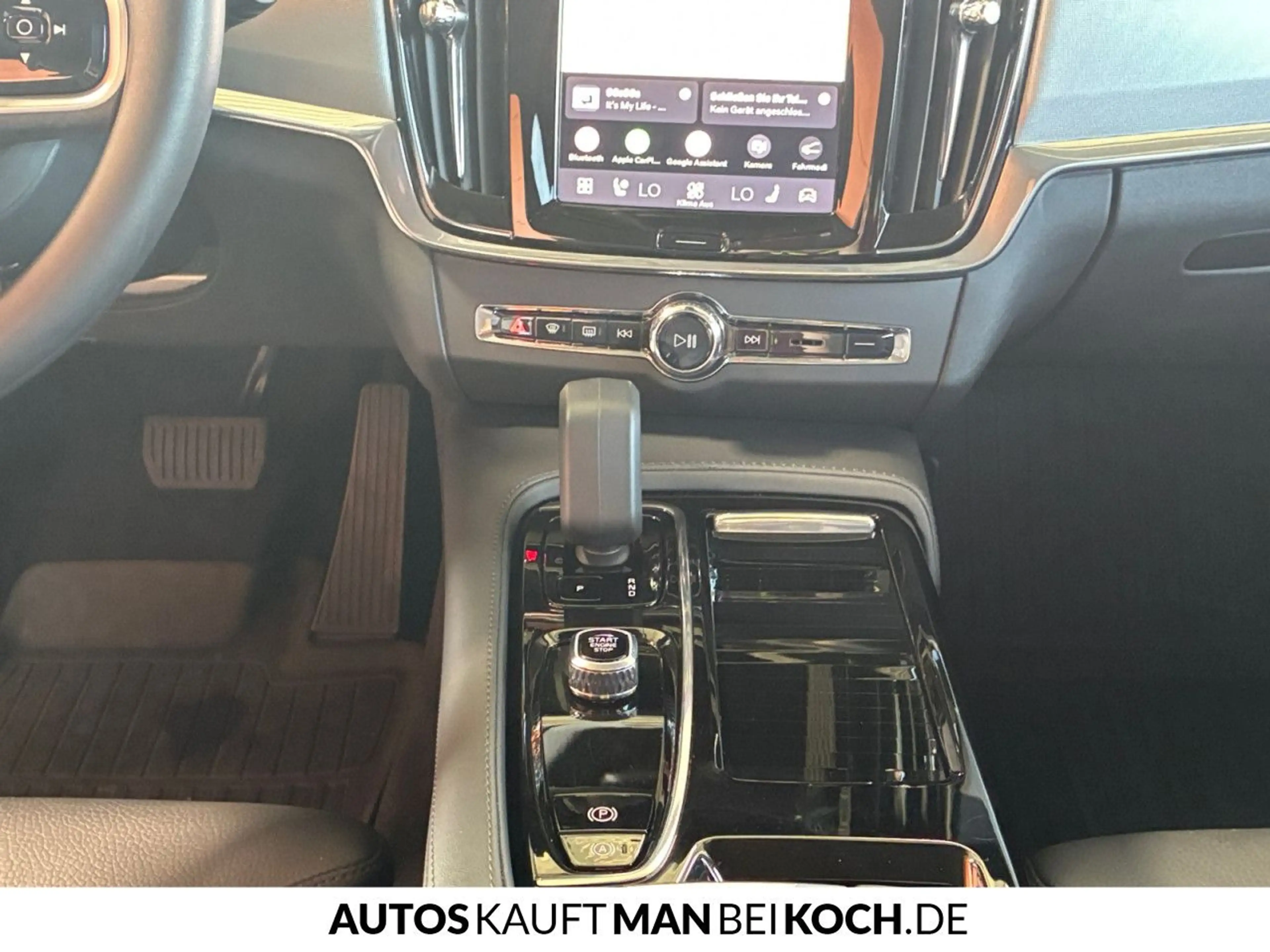 Volvo V90 T6 Plug-In AWD Plus Dark ACC BLIS H/K Voll-LED — photo 11