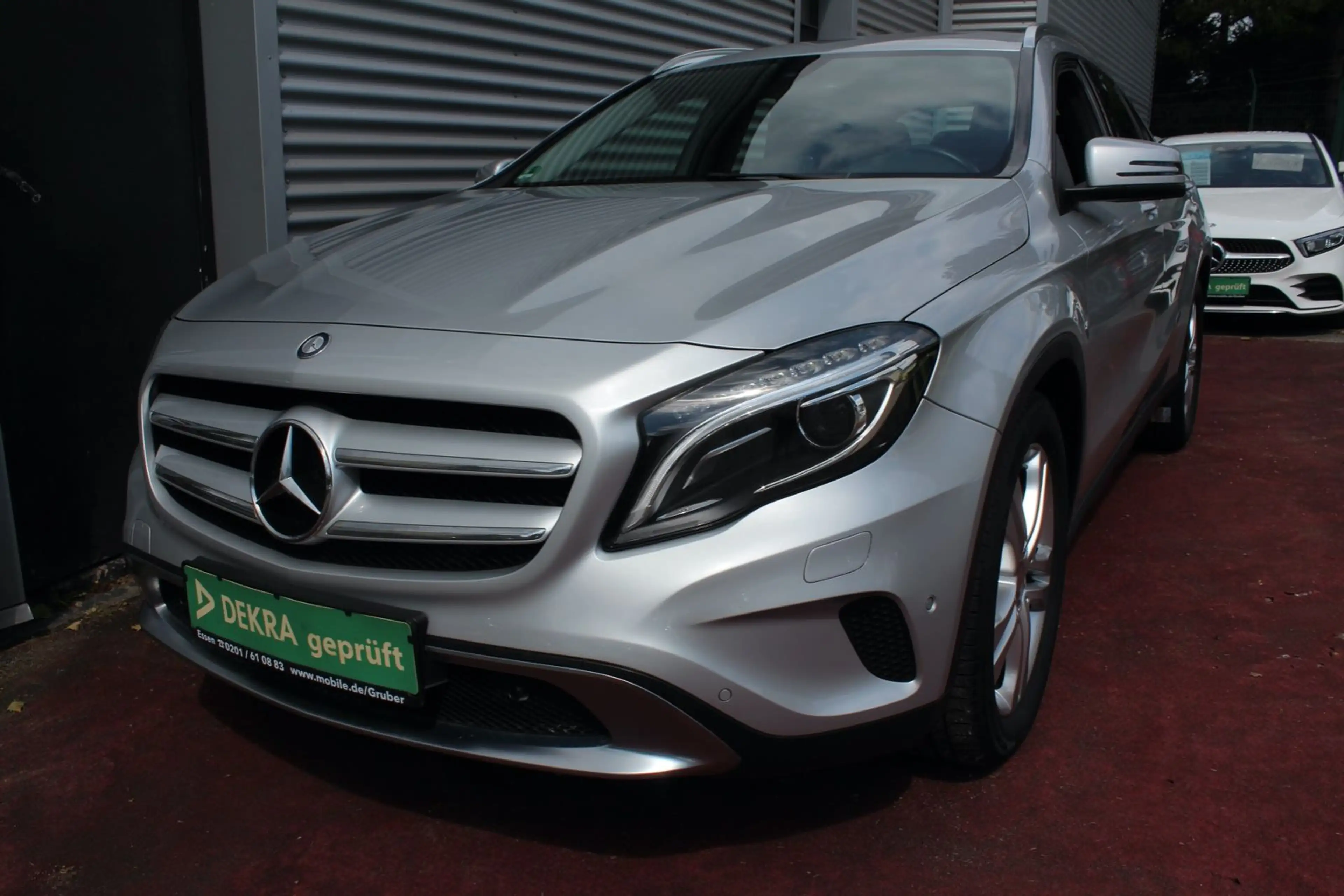 Mercedes-Benz GLA 180 URBAN KLIMA NAVI XENON PDC 18.ZOLL 2.Hd