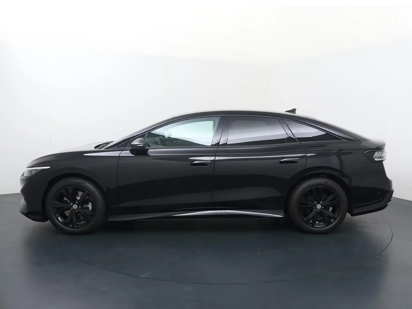 Volkswagen ID.7 Pro Limited Edition 77 kWh accu. 210 kW / 286 pk Zwart - 2