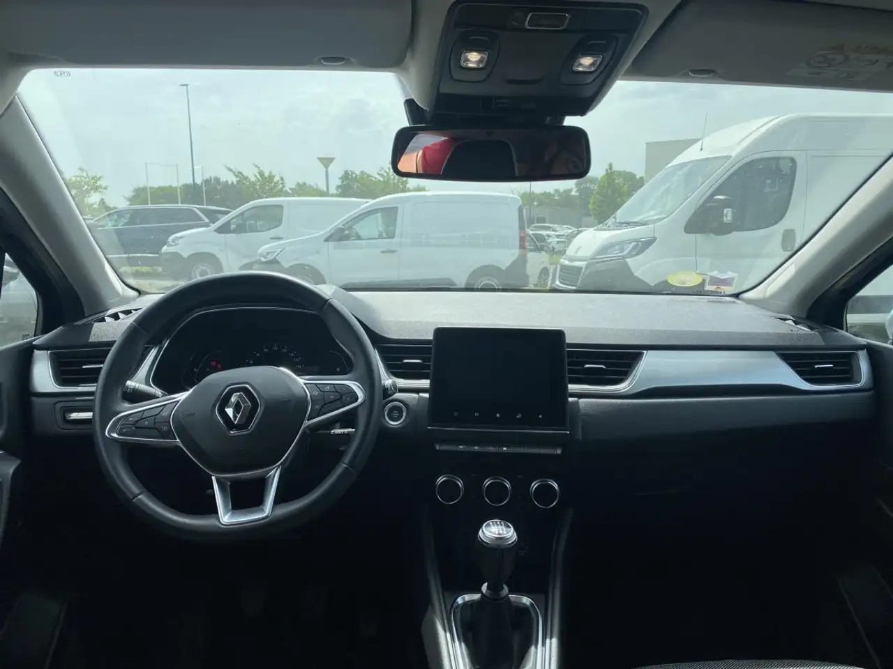 Renault Captur — photo 2