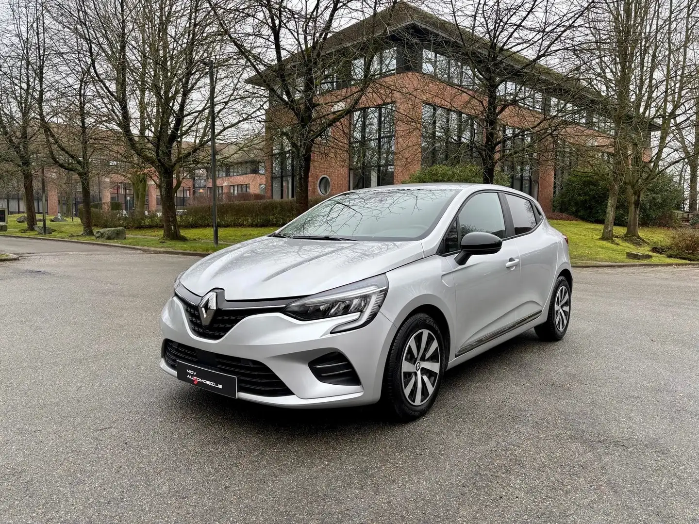 Renault Clio 1.0 TCe Evolution * Led - CarPlay - Navi - 91cv * Silber - 2