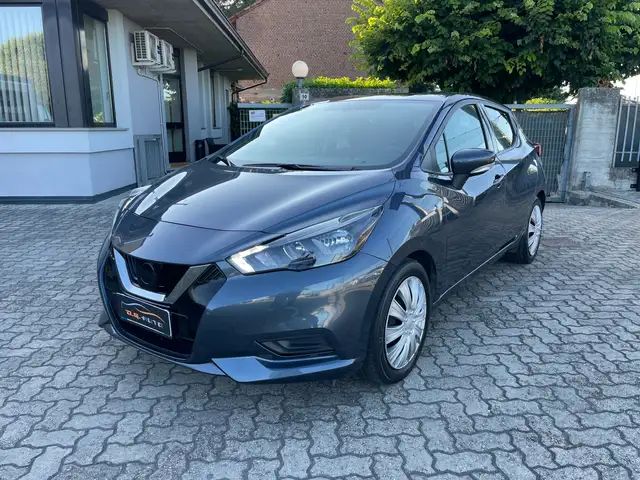 Nissan Micra Micra V 2017 1.0 ig-t Visia 92cv