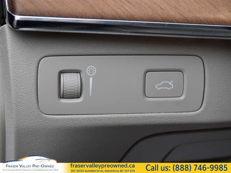 2016 Volvo XC90 T6 Inscription 31 Volvo Service Records. thumb 16