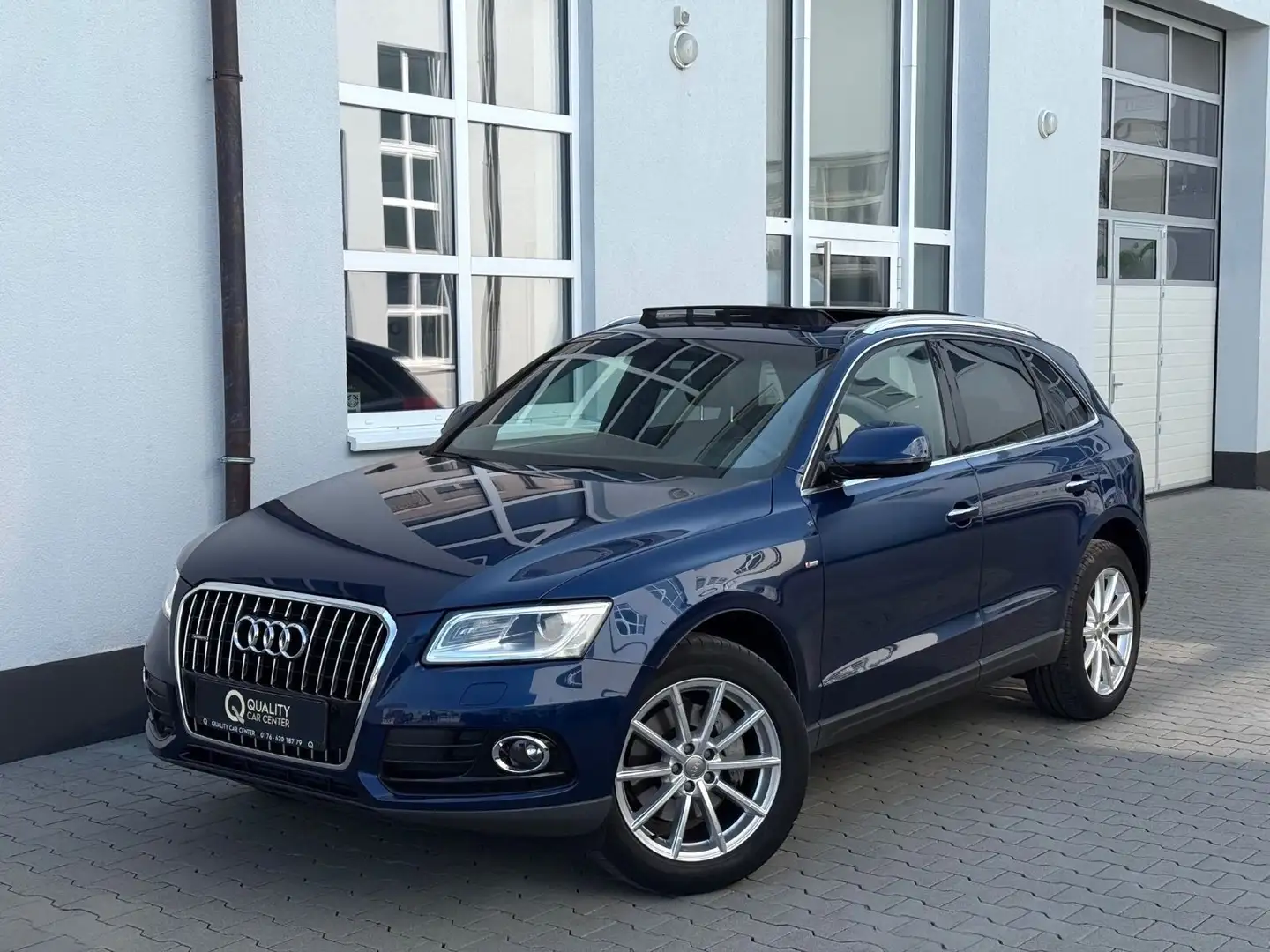 Audi Q5 3.0 TDI  Quattro S line PLUS *VOLL*PANO*AHK* Blau - 2