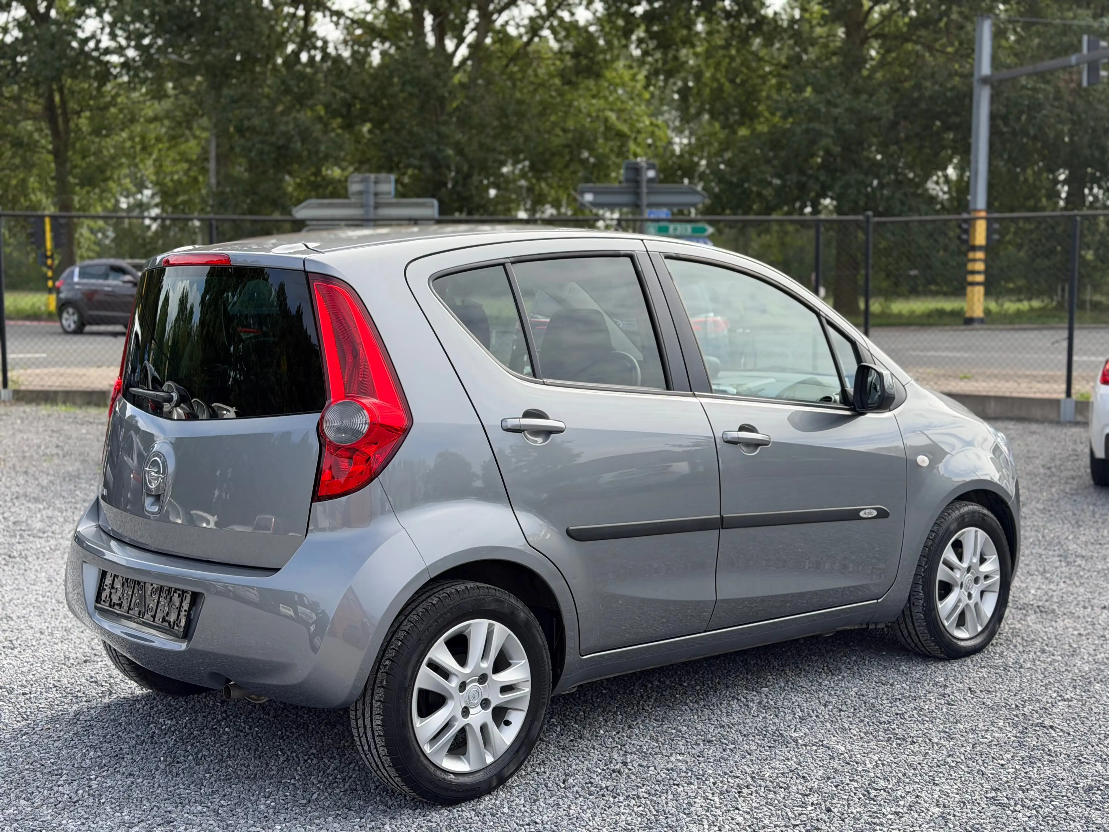 Opel Agila Agila 1.2i — photo 4