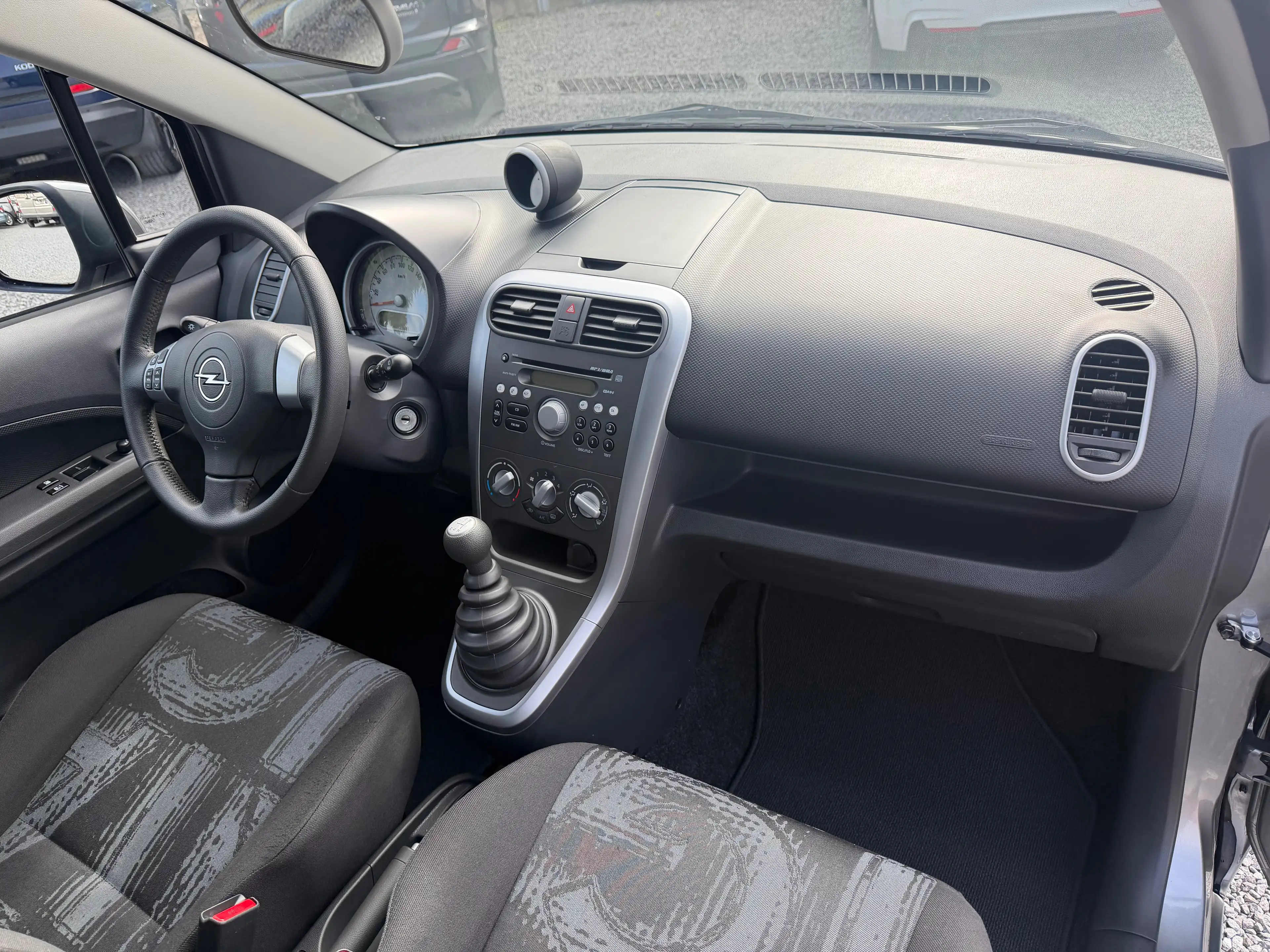 Opel Agila Agila 1.2i — photo 15
