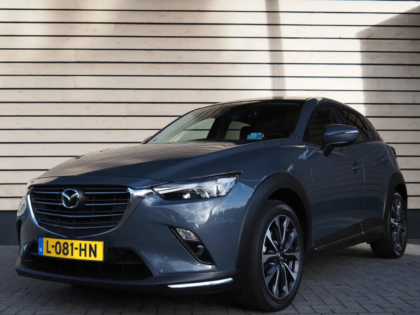 Mazda CX-3 2.0 SkyActiv-G 121 Luxury - 1e Eigenaar - Dealer o Gris - 2