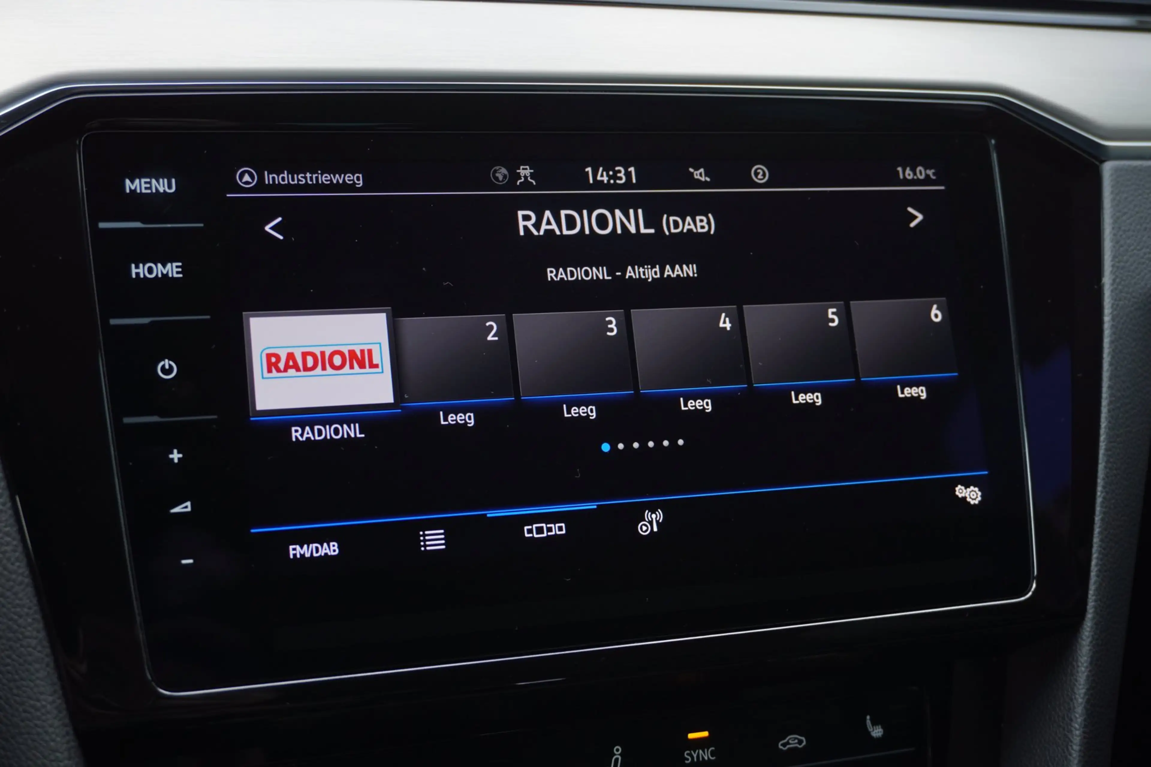 Volkswagen Passat Variant 1.5 TSI R-Line Business + Automaat | Navigatie | C — photo 24