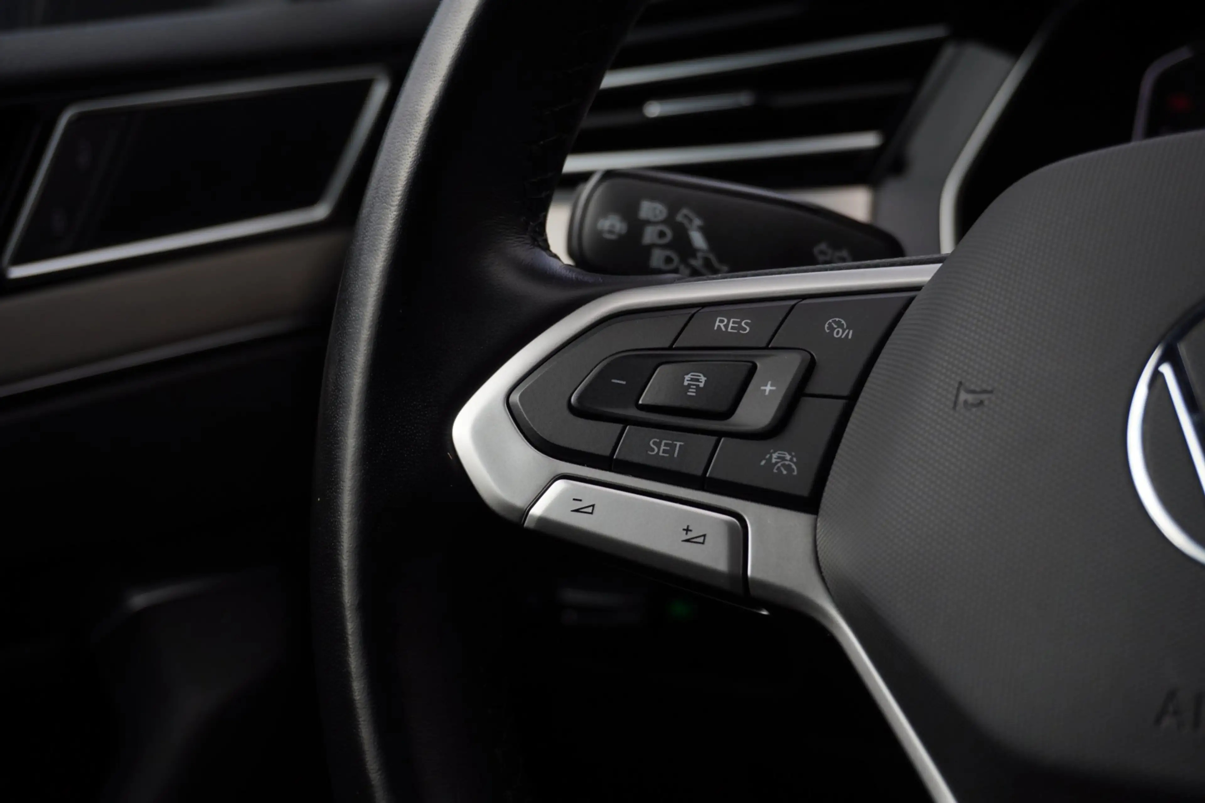 Volkswagen Passat Variant 1.5 TSI R-Line Business + Automaat | Navigatie | C — photo 18