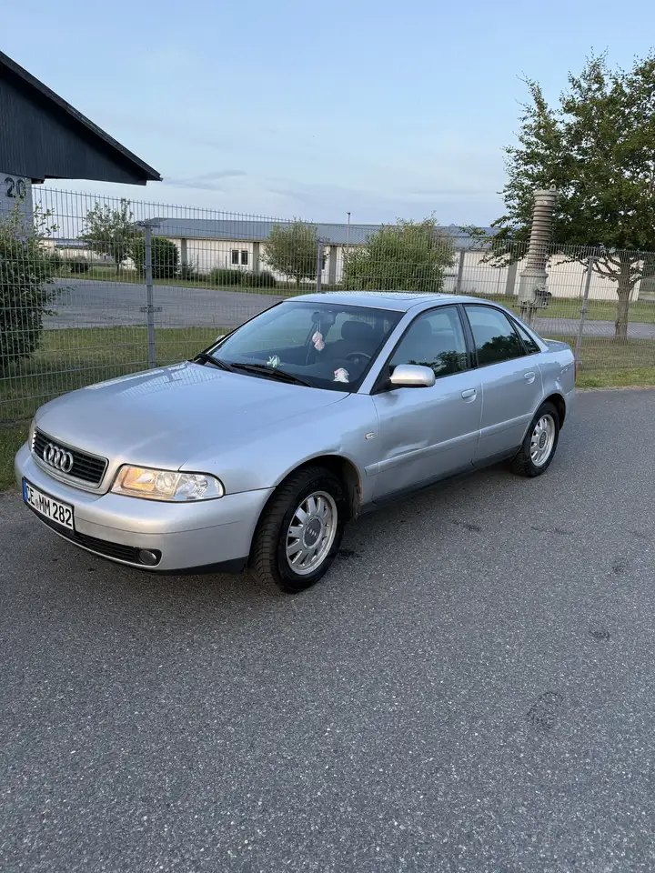 Audi A4 1.6, foto 6