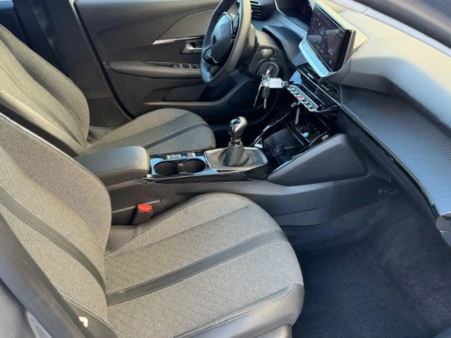 Peugeot 208 *GPS*CAMERA* 1.2 BENZ 100 PK ALLURE Grijs - 2