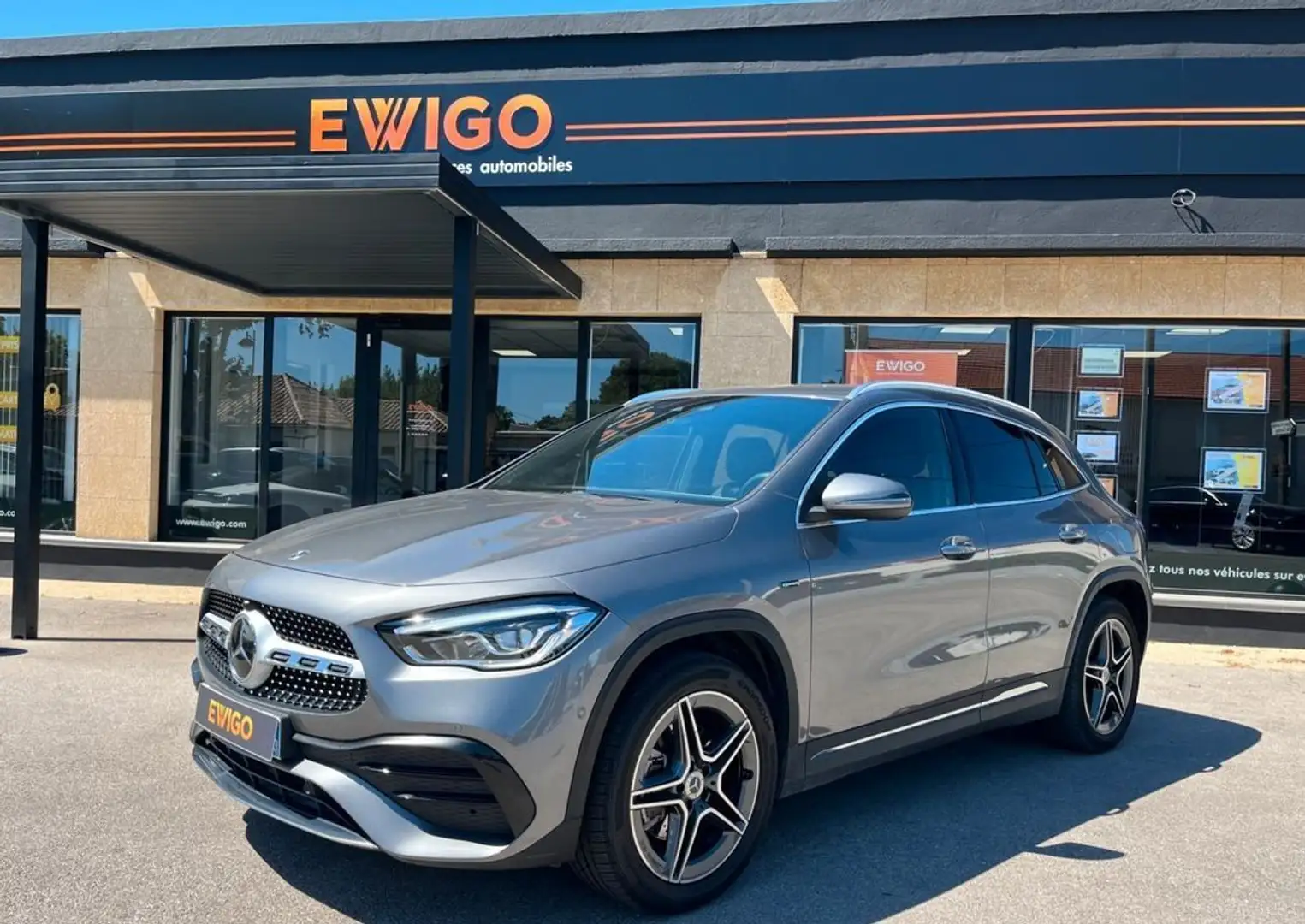 Mercedes-Benz GLA 250 Classe ii 250e 160ch+102ch amg line 8g-dct Gris - 1
