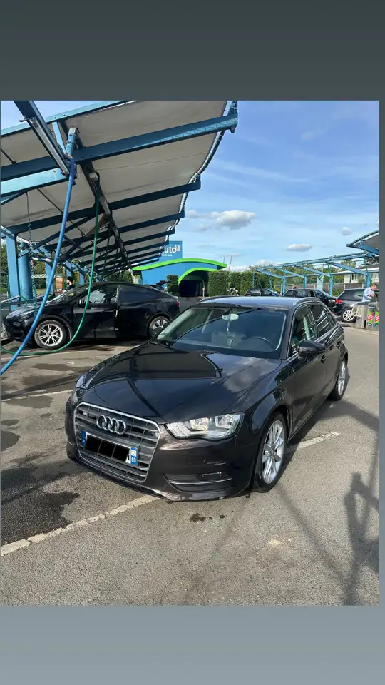 Audi A3 Berline 2.0 TDI 150 Ambiente S tronic 6
