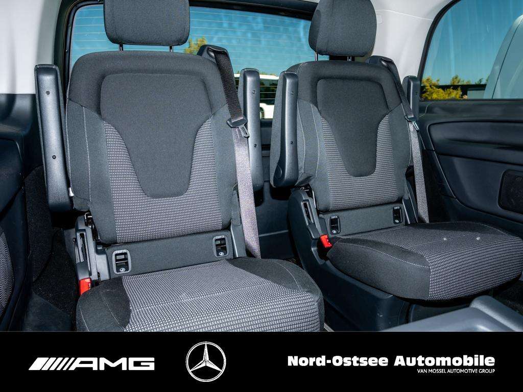 Mercedes-Benz V 220