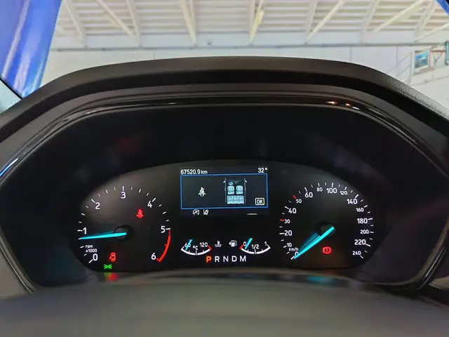 Ford Focus view 9