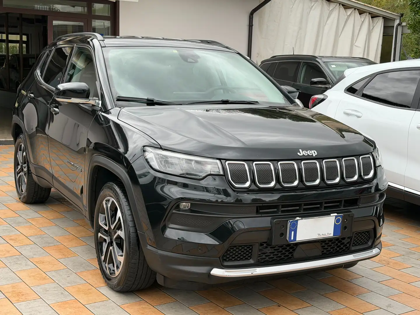Jeep Compass 2WD 1.6 M.JET 130 cv. LIMITED Noir - 2