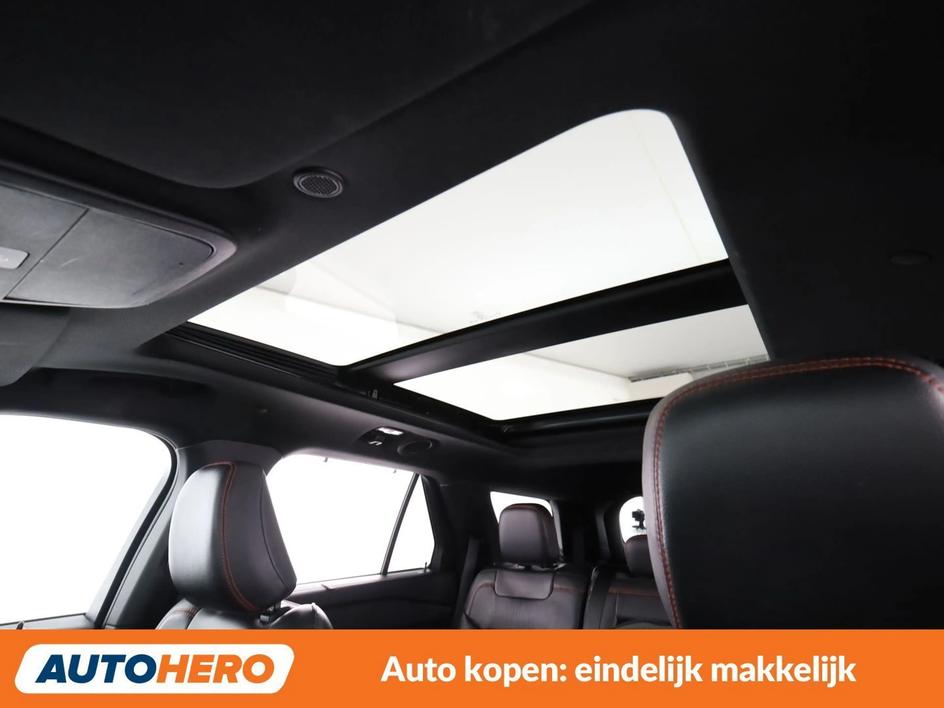 Ford Explorer 3.0 Plug-in Hybrid 4x4 ST-Line — photo 35