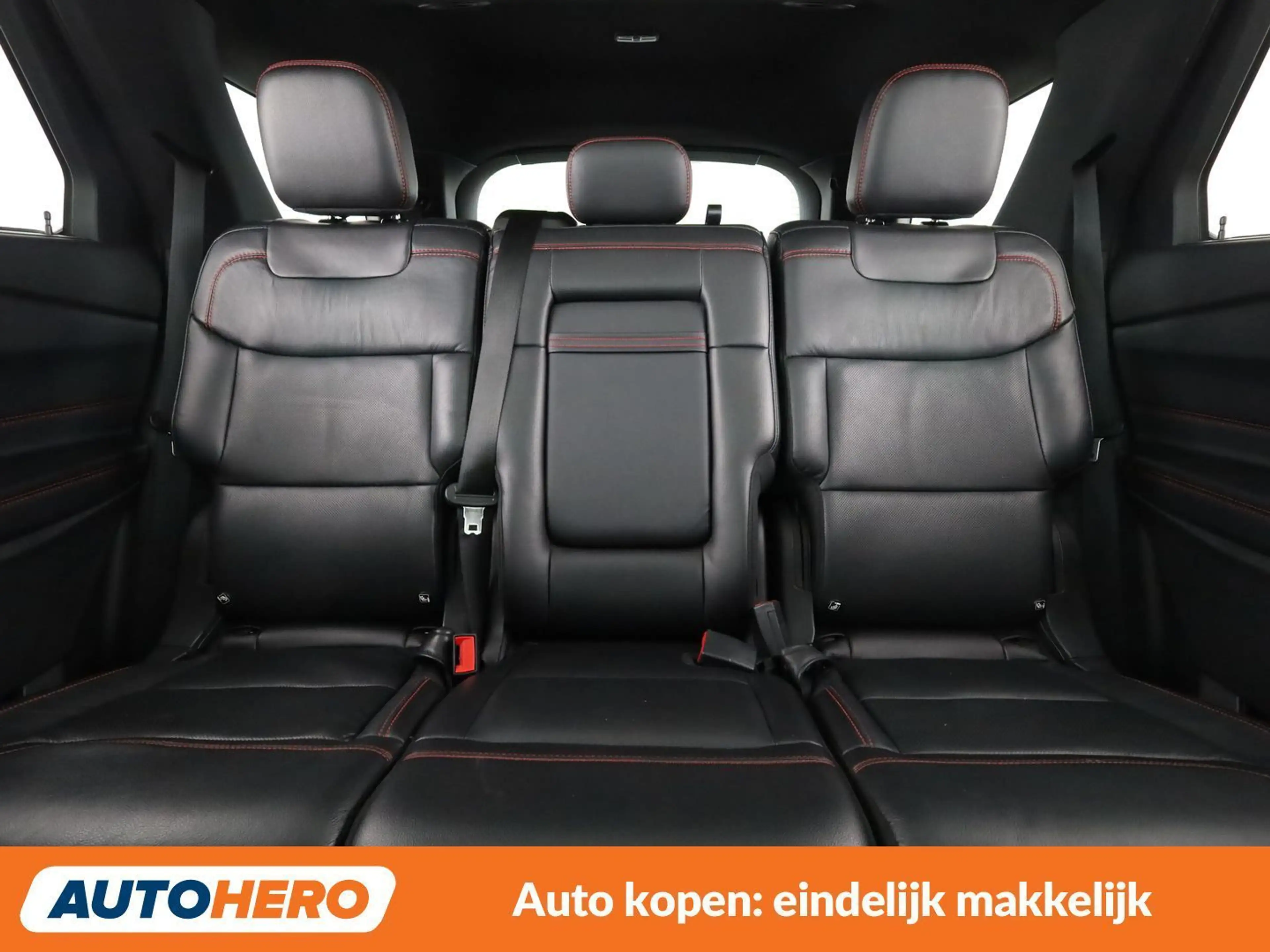 Ford Explorer 3.0 Plug-in Hybrid 4x4 ST-Line — photo 16
