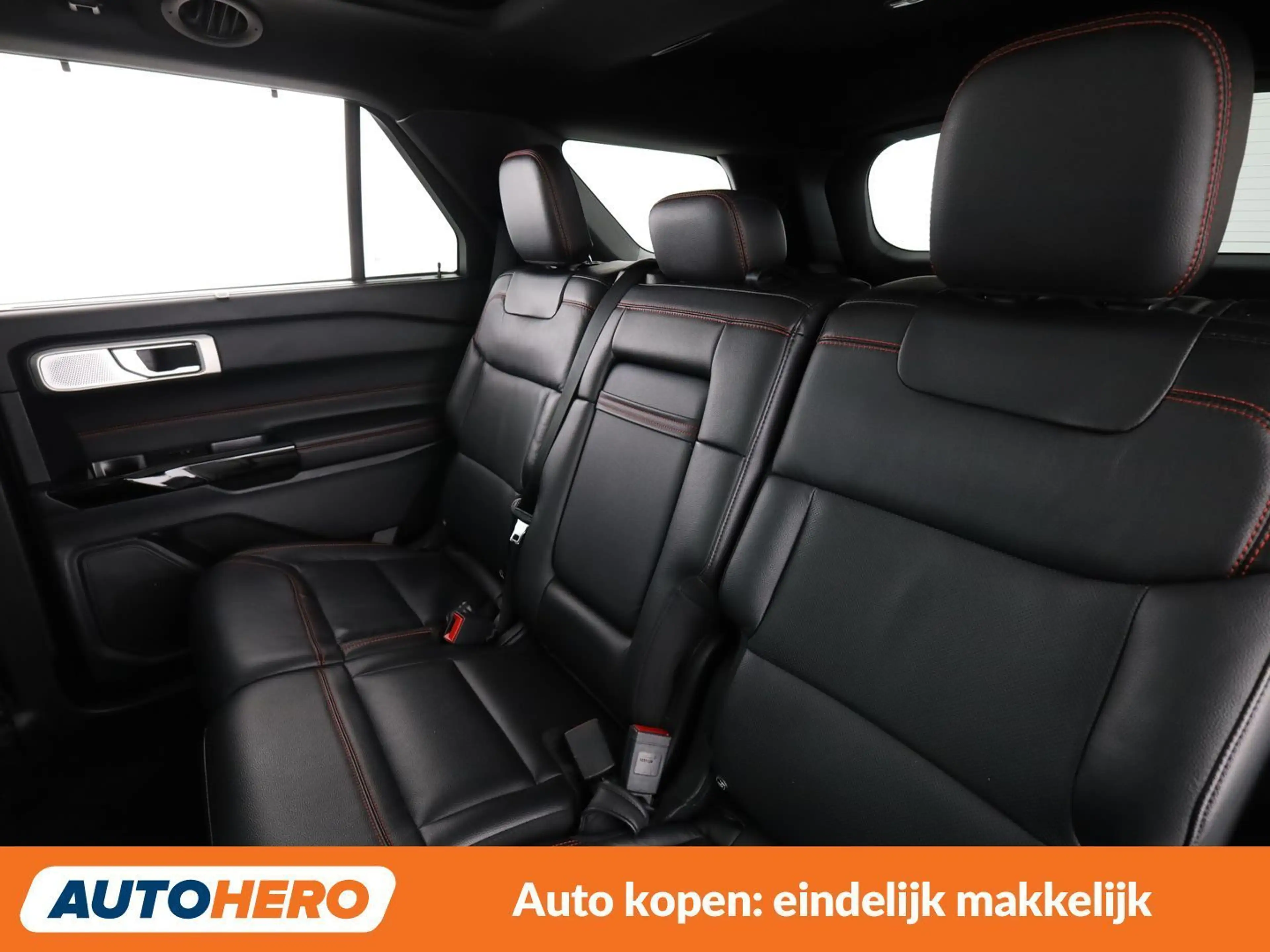 Ford Explorer 3.0 Plug-in Hybrid 4x4 ST-Line — photo 15