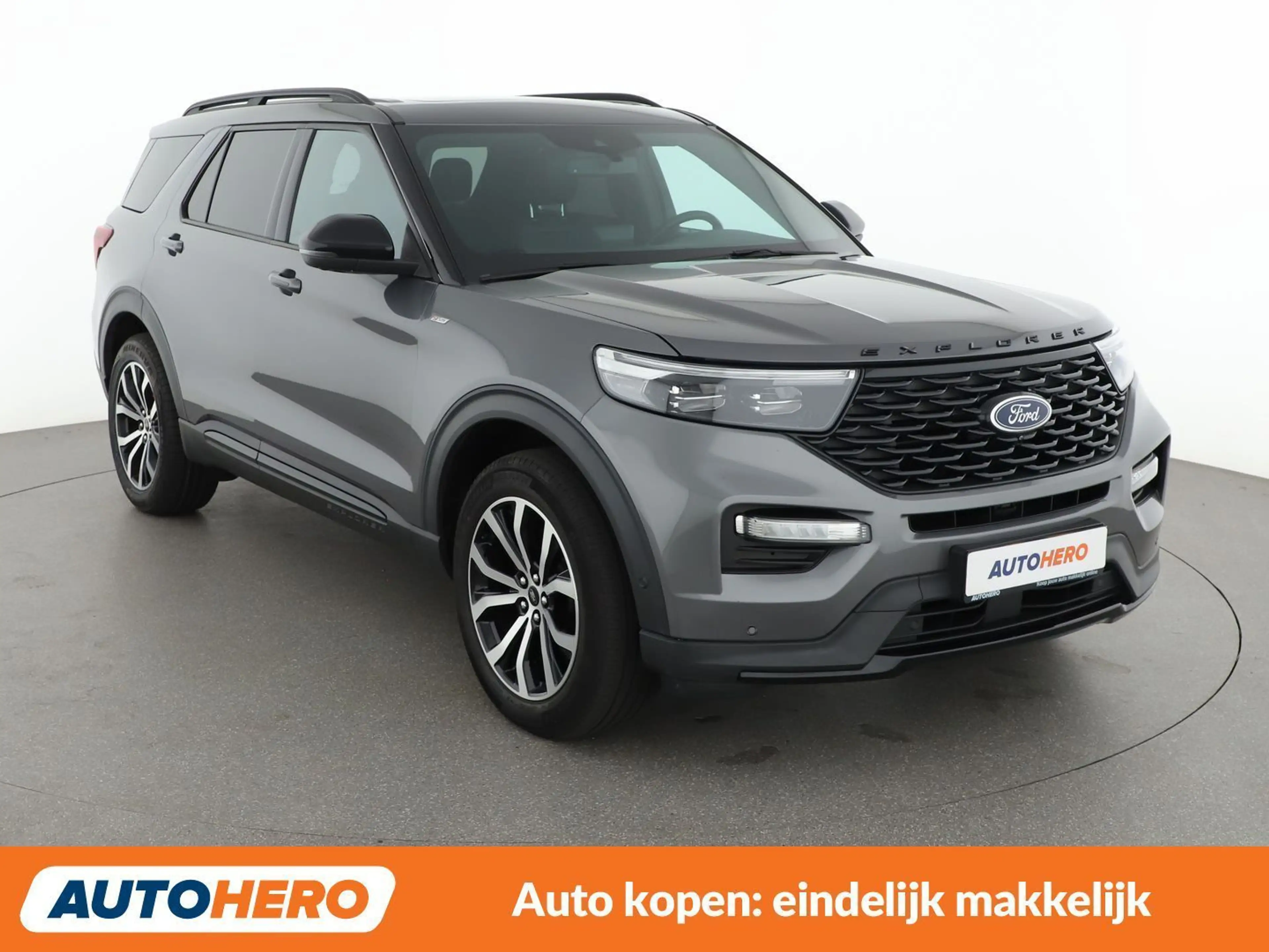 Ford Explorer 3.0 Plug-in Hybrid 4x4 ST-Line — photo 9