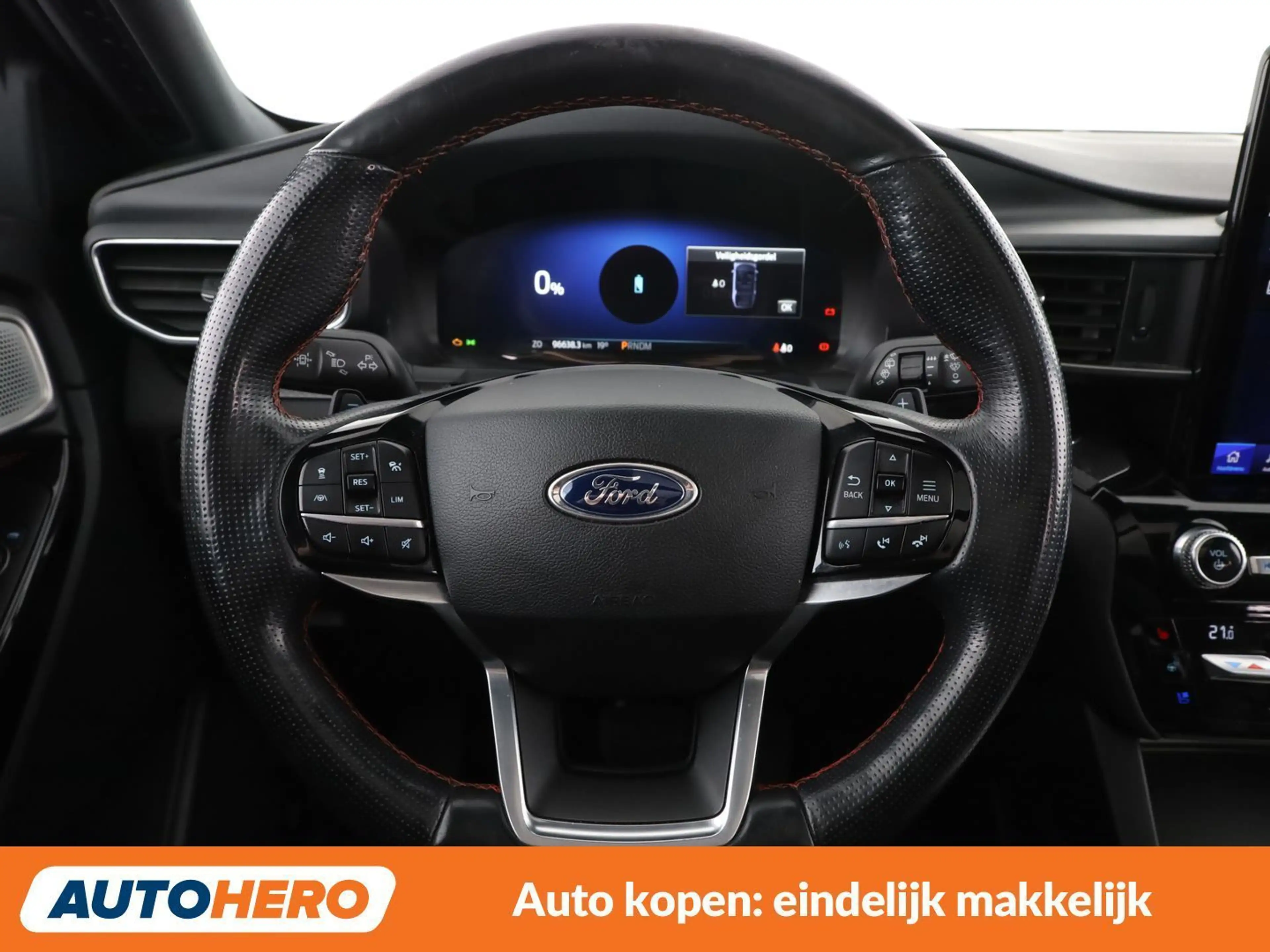 Ford Explorer 3.0 Plug-in Hybrid 4x4 ST-Line — photo 20