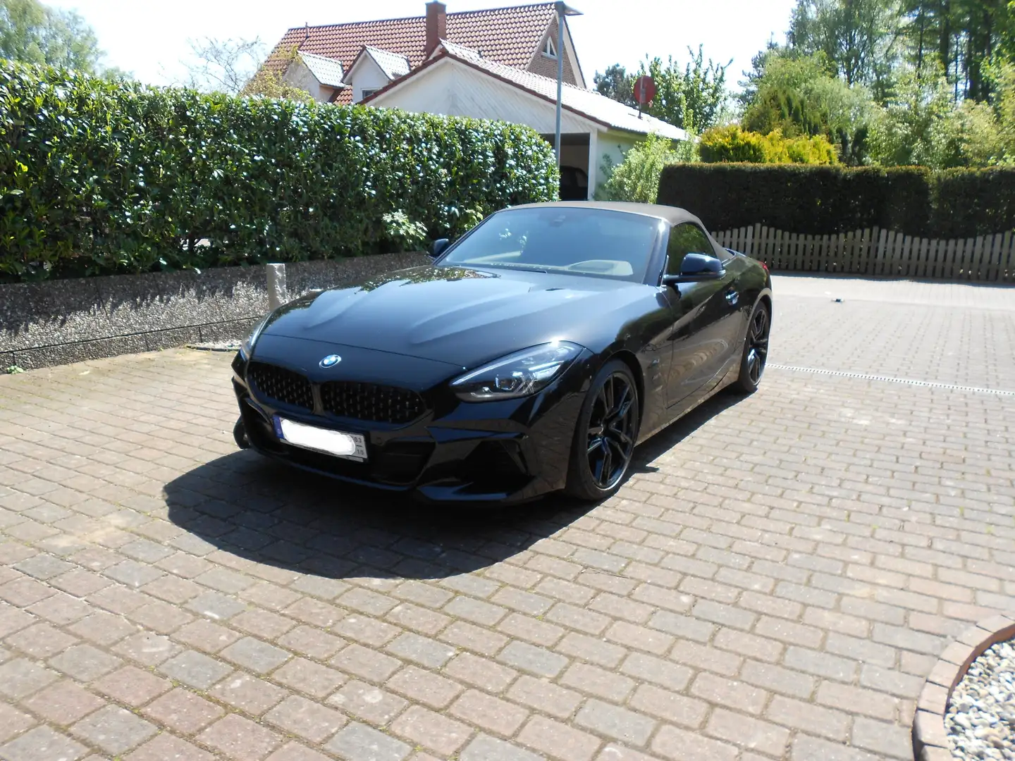 BMW Z4 M M40i Aut. Schwarz - 2
