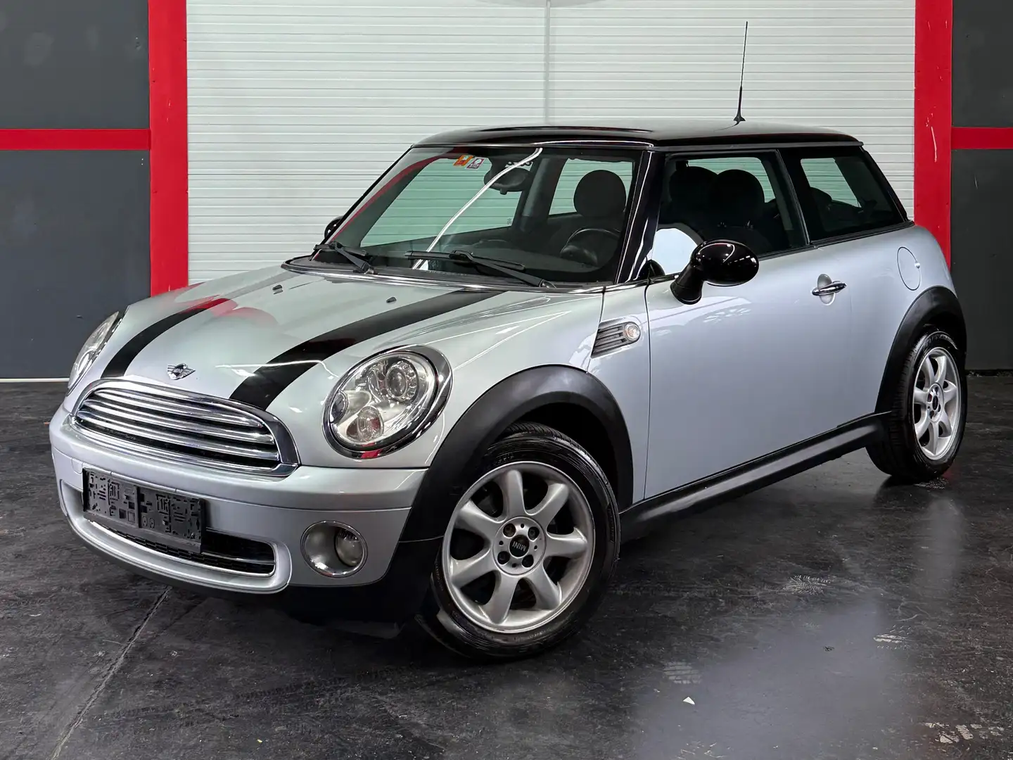 MINI One Cooper Grau - 1