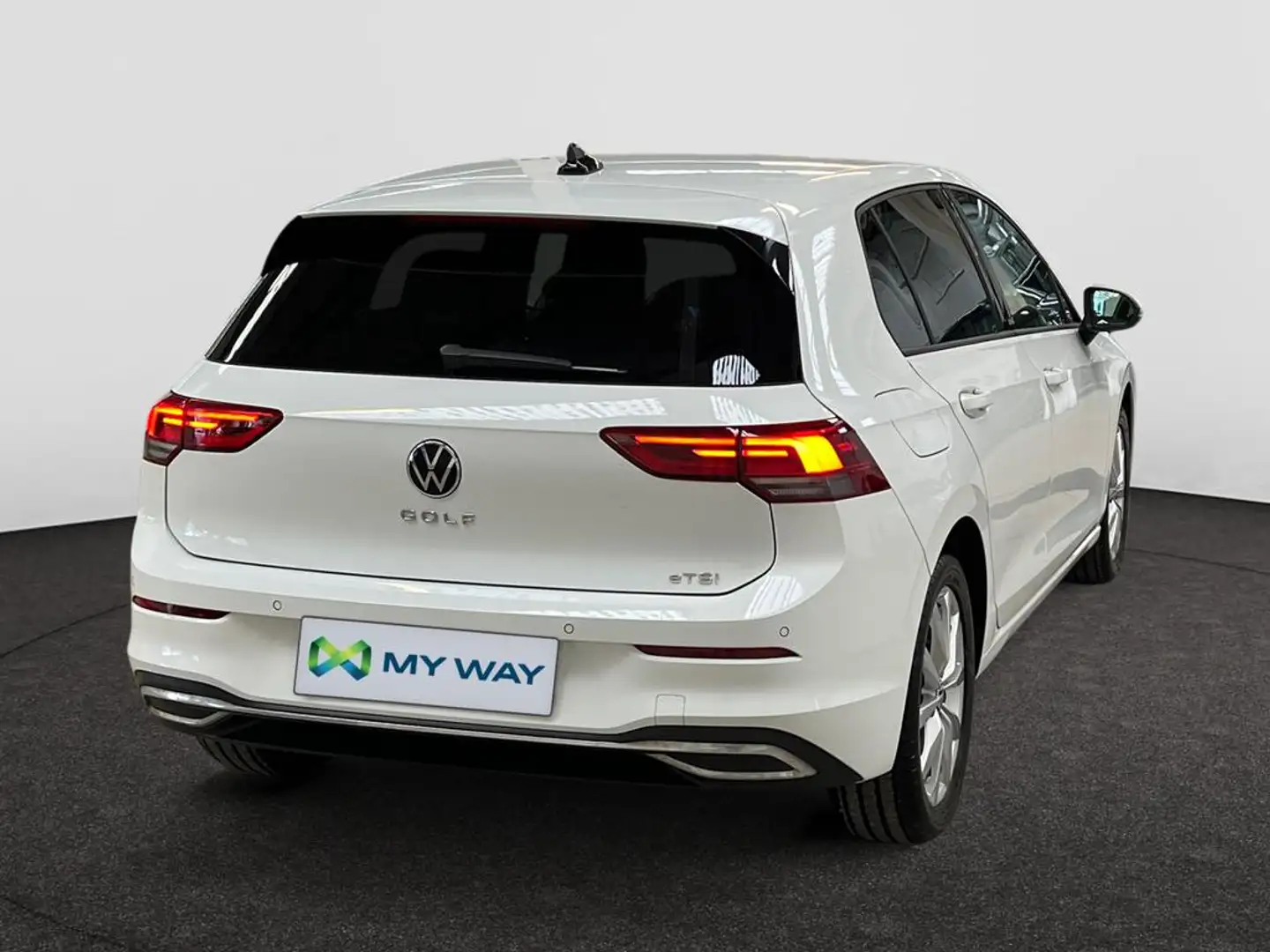 Volkswagen Golf Golf ACTIVE 1.0 eTSI 81 kW (110 ch) 7 vitesses DSG Blanc - 2