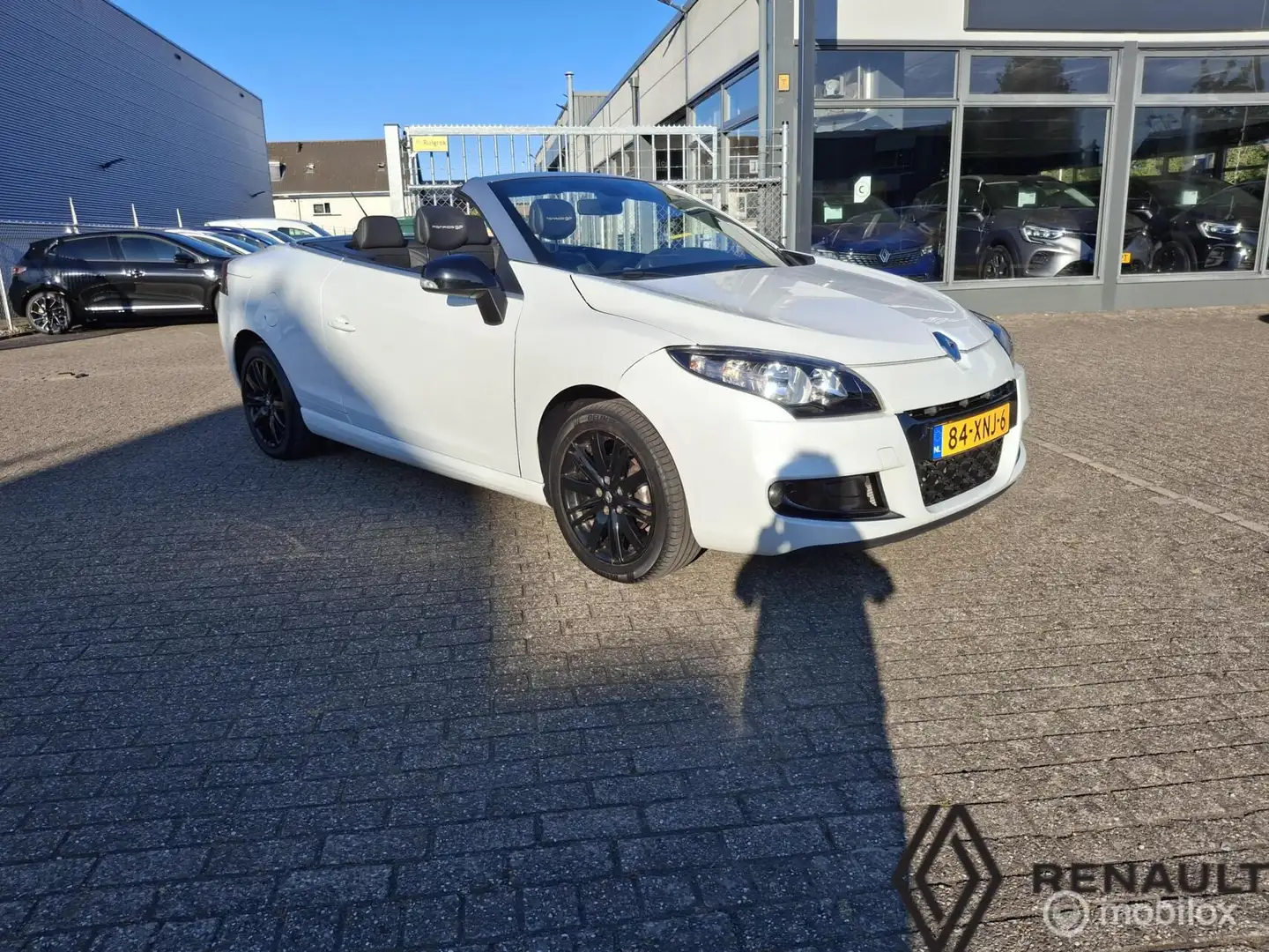 Renault Megane Coupé-Cabriolet 2.0 Monaco GP Wit - 1
