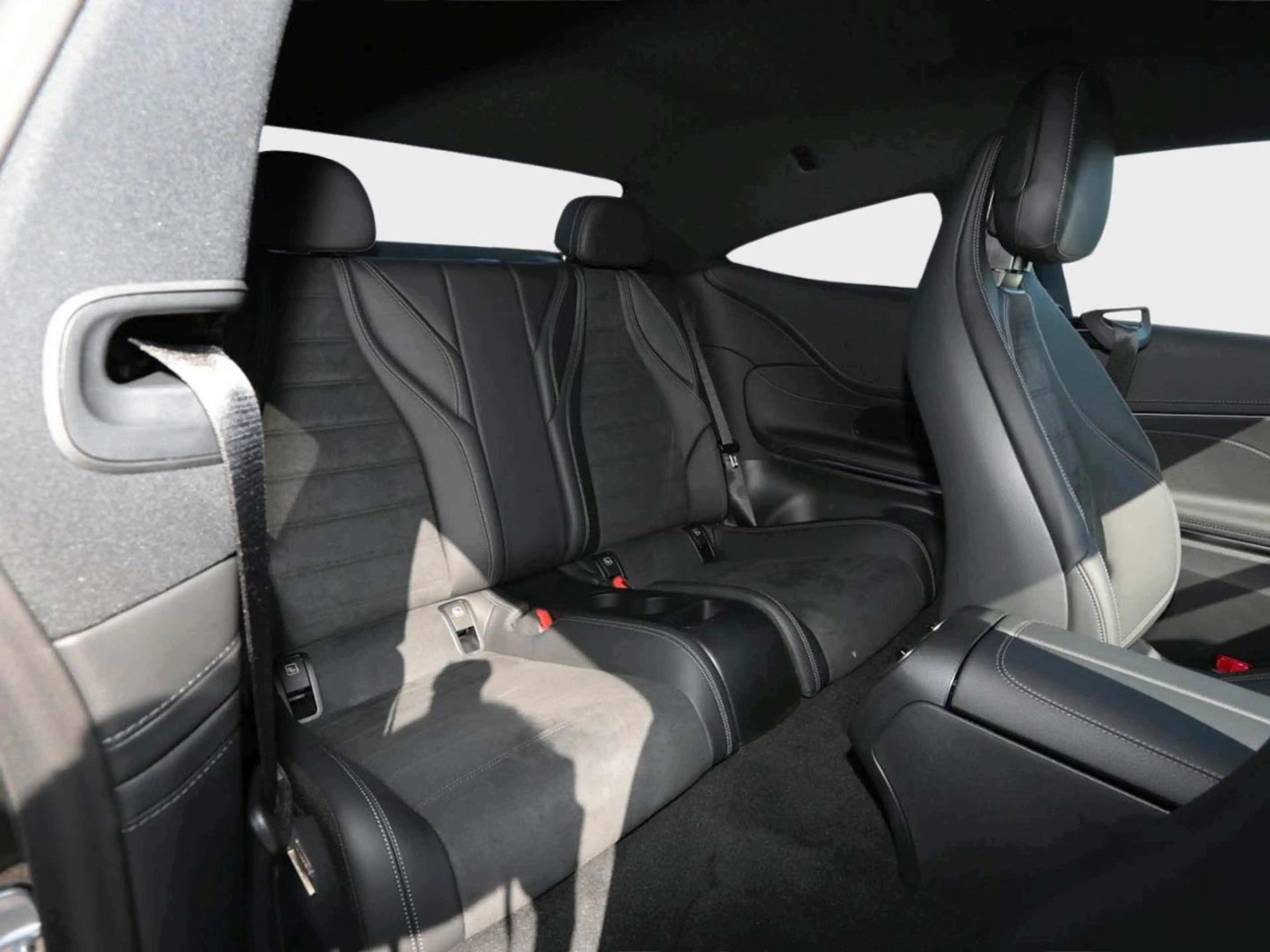 Mercedes-Benz CLE 200 Coupé AMG MBUXNavi-Prem. Distronic 360° — photo 11