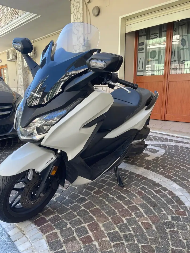 Honda Forza 125 White - 2