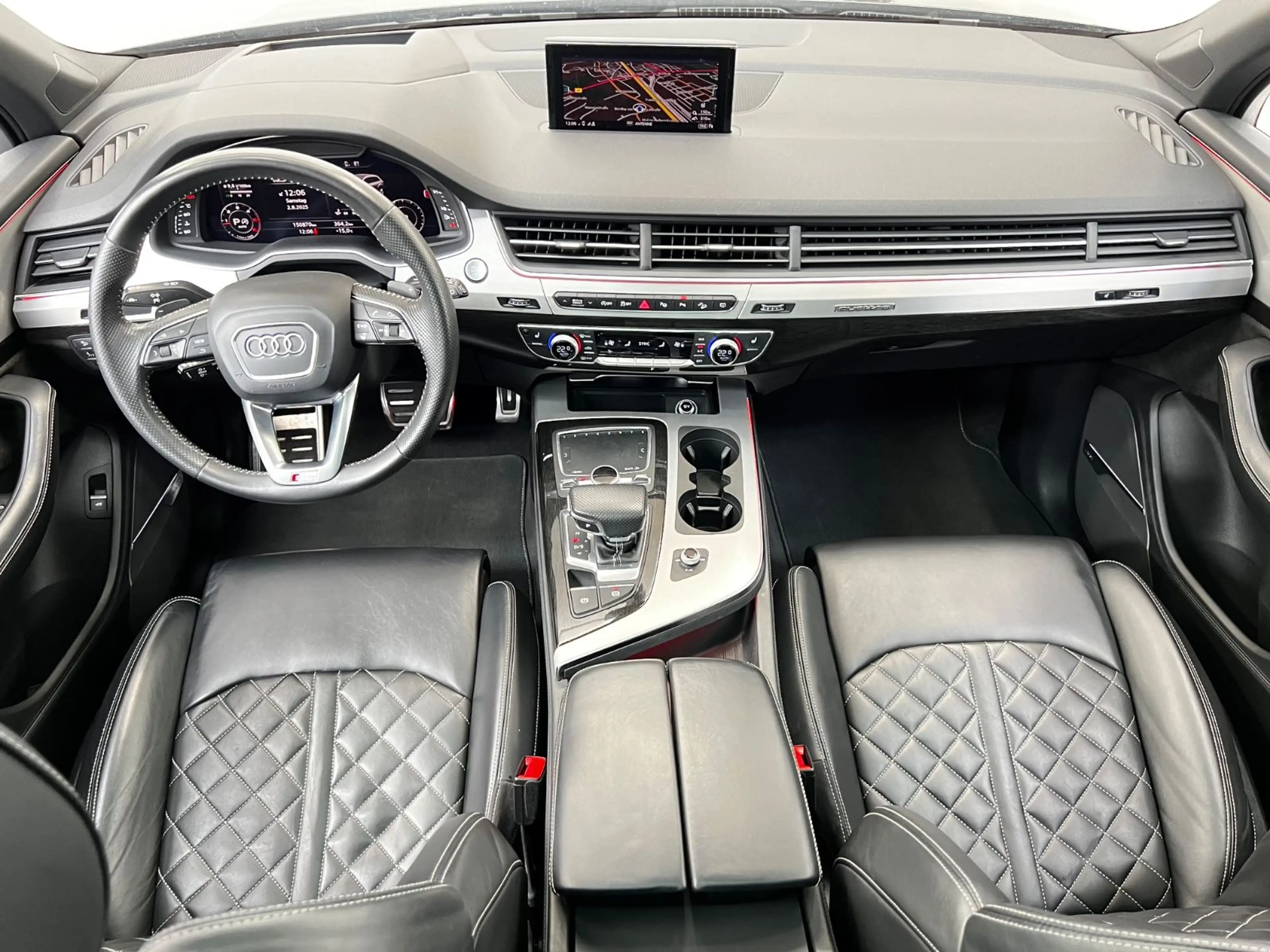 Audi Q7 3.0 TDI 3x S-LINE *7 SITZER* — photo 9