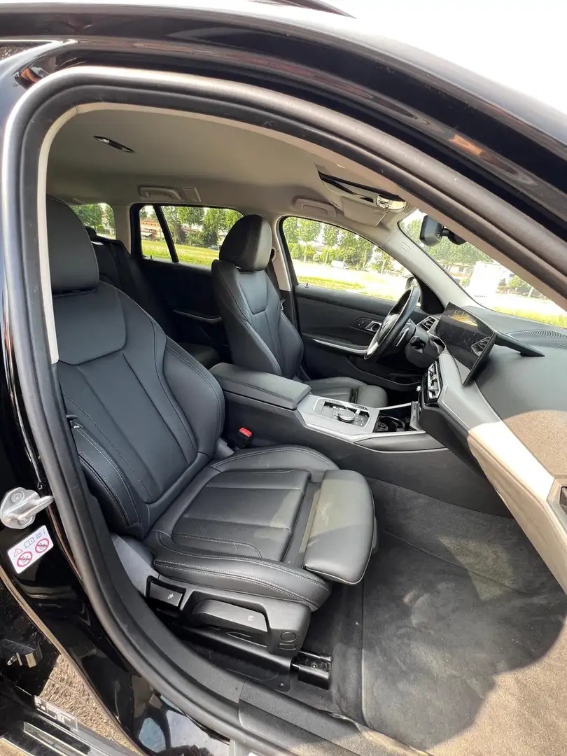 BMW 320 320d Touring mhev 48V xdrive Sport auto - 2