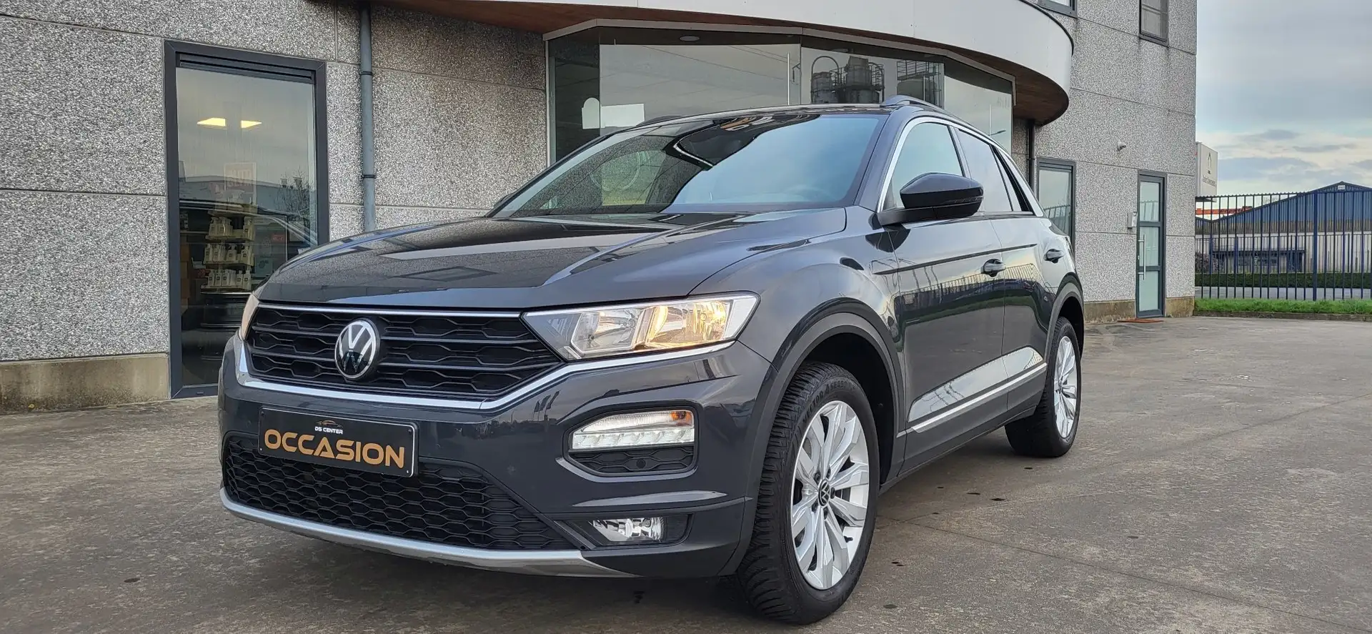 Volkswagen T-Roc 1.5 TSI ACT United OPF (EU6AP) Grijs - 1