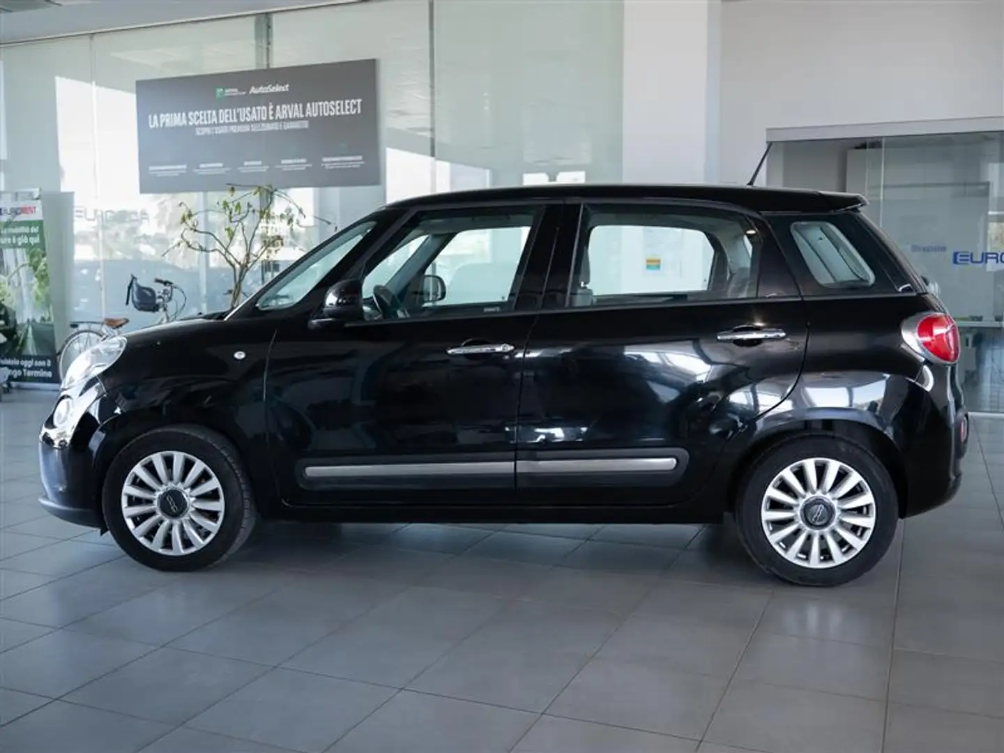 Fiat 500L 1.3 mjt 95 cv Pop Star Nero - 2