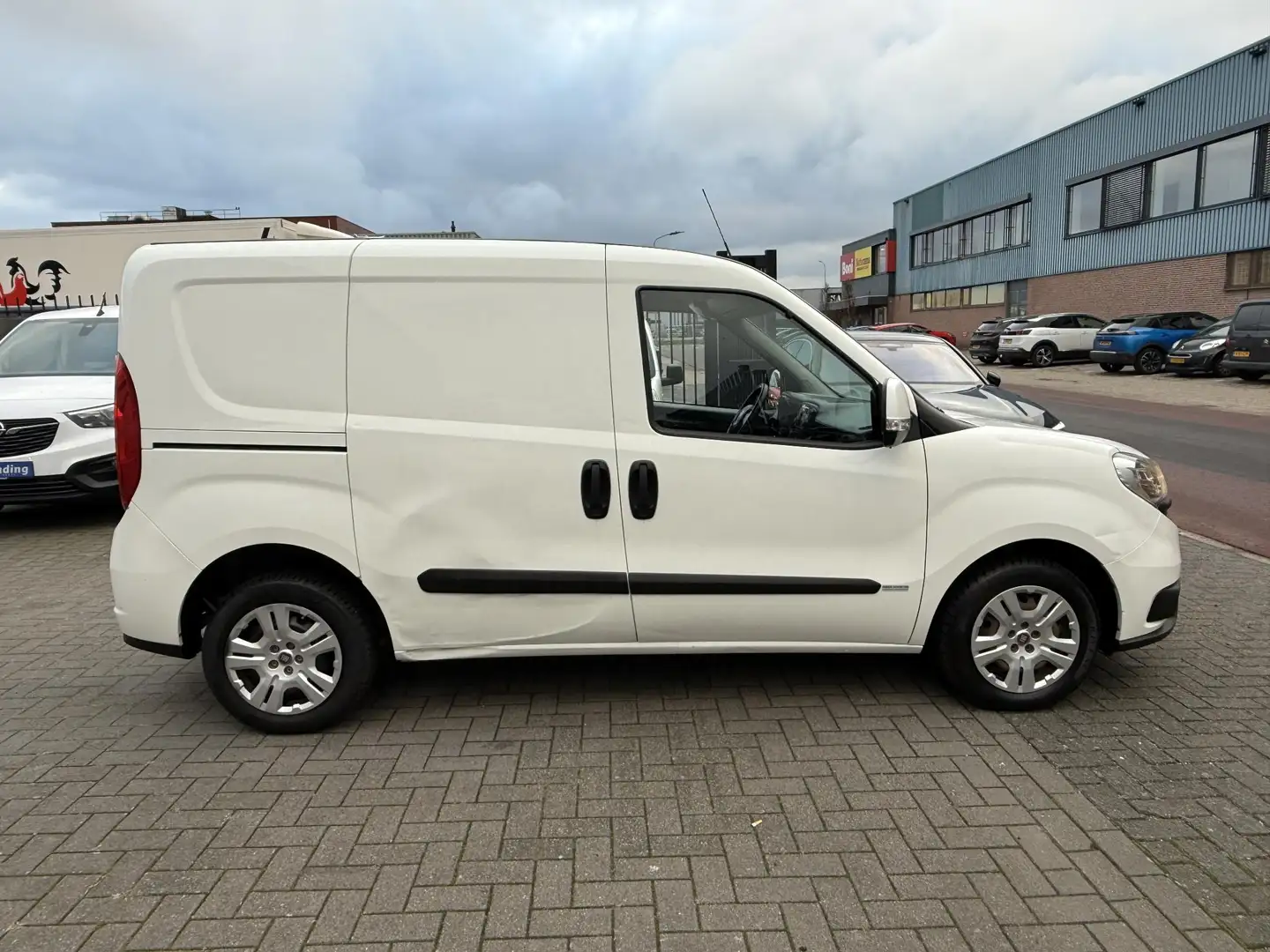 Fiat Doblo Cargo 1.3 MJ L1H1 SX EURO 6 NAVI AIRCO APK 11-2025 - 2