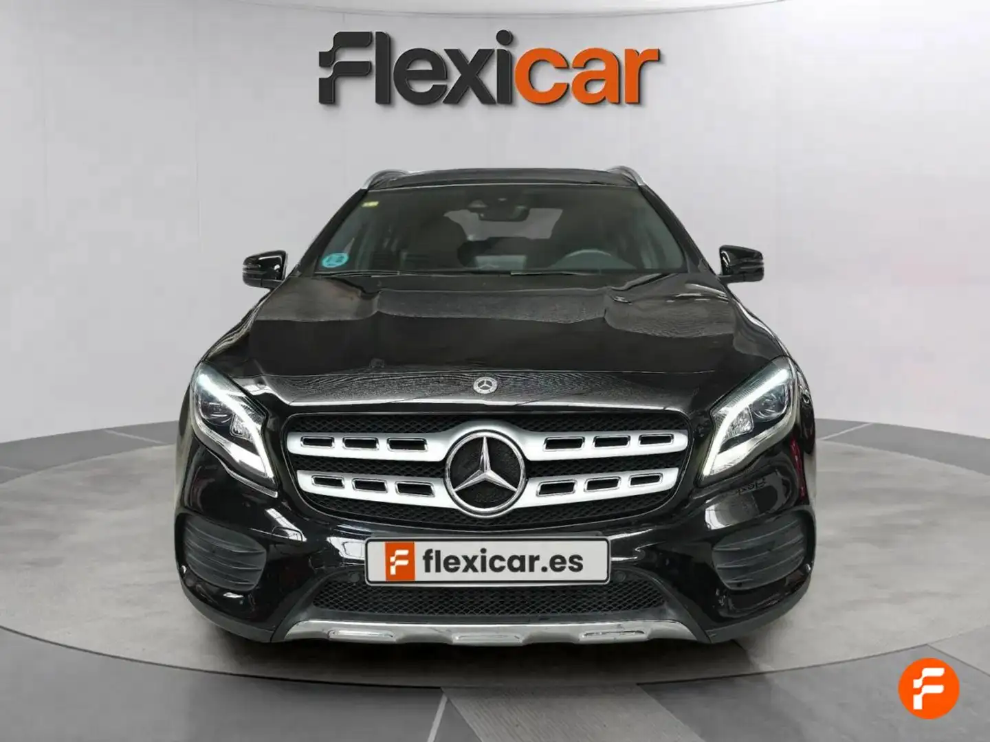 Mercedes-Benz GLA 180 Negro - 2