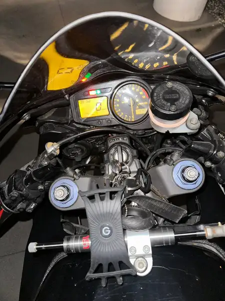 Honda CBR 900 - foto 7