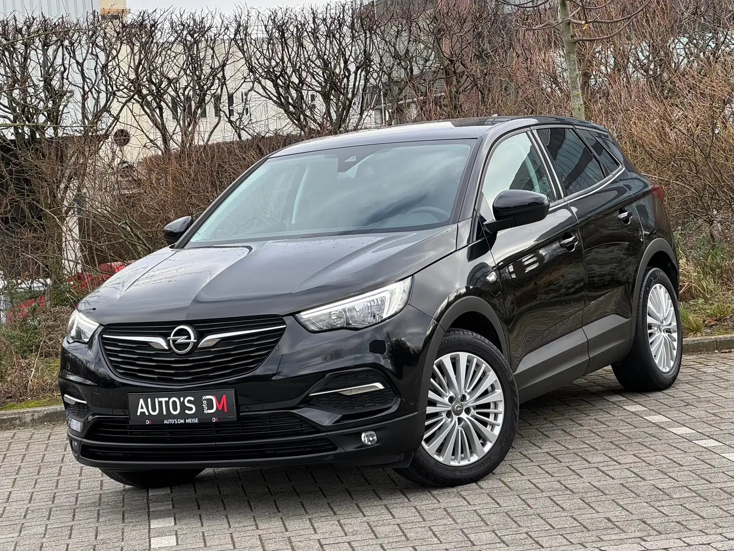 Opel Grandland X 1.2 Turbo ECOTEC Edition Half leder,Navi,AC,Cruise Zwart - 1