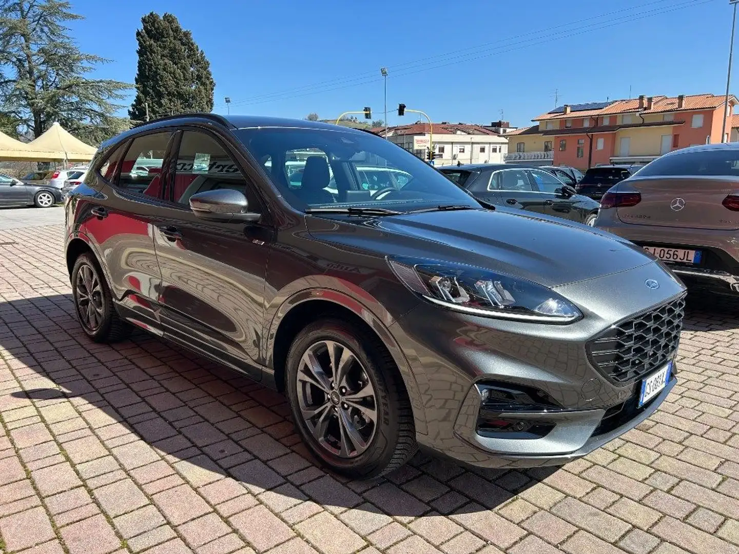 Ford Kuga 2.0 EcoBlue 120 CV aut. 2WD ST-Line Gris - 2