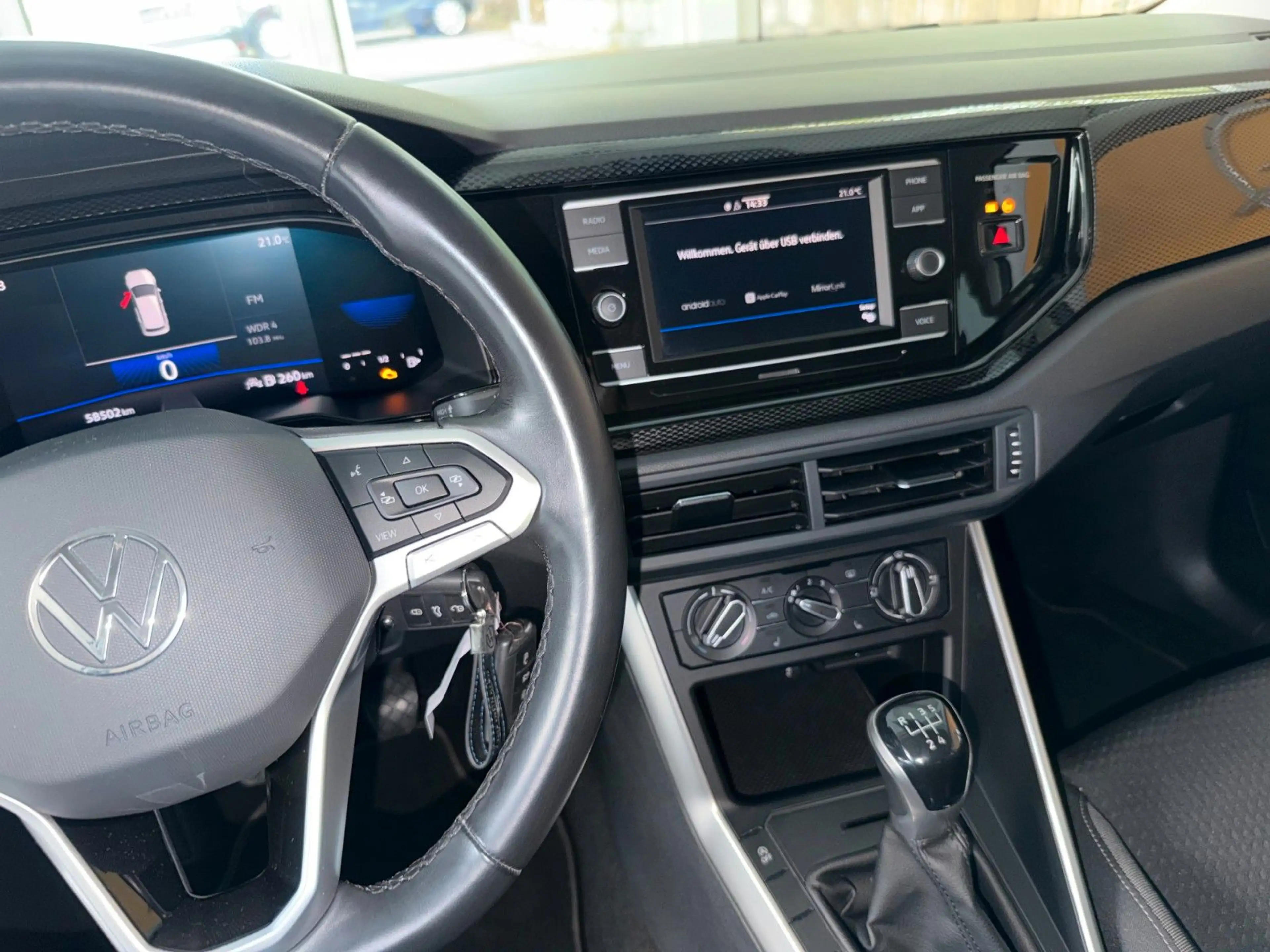 Volkswagen Polo VI Life Navi über Handy+LED+Sitzheizung — photo 14