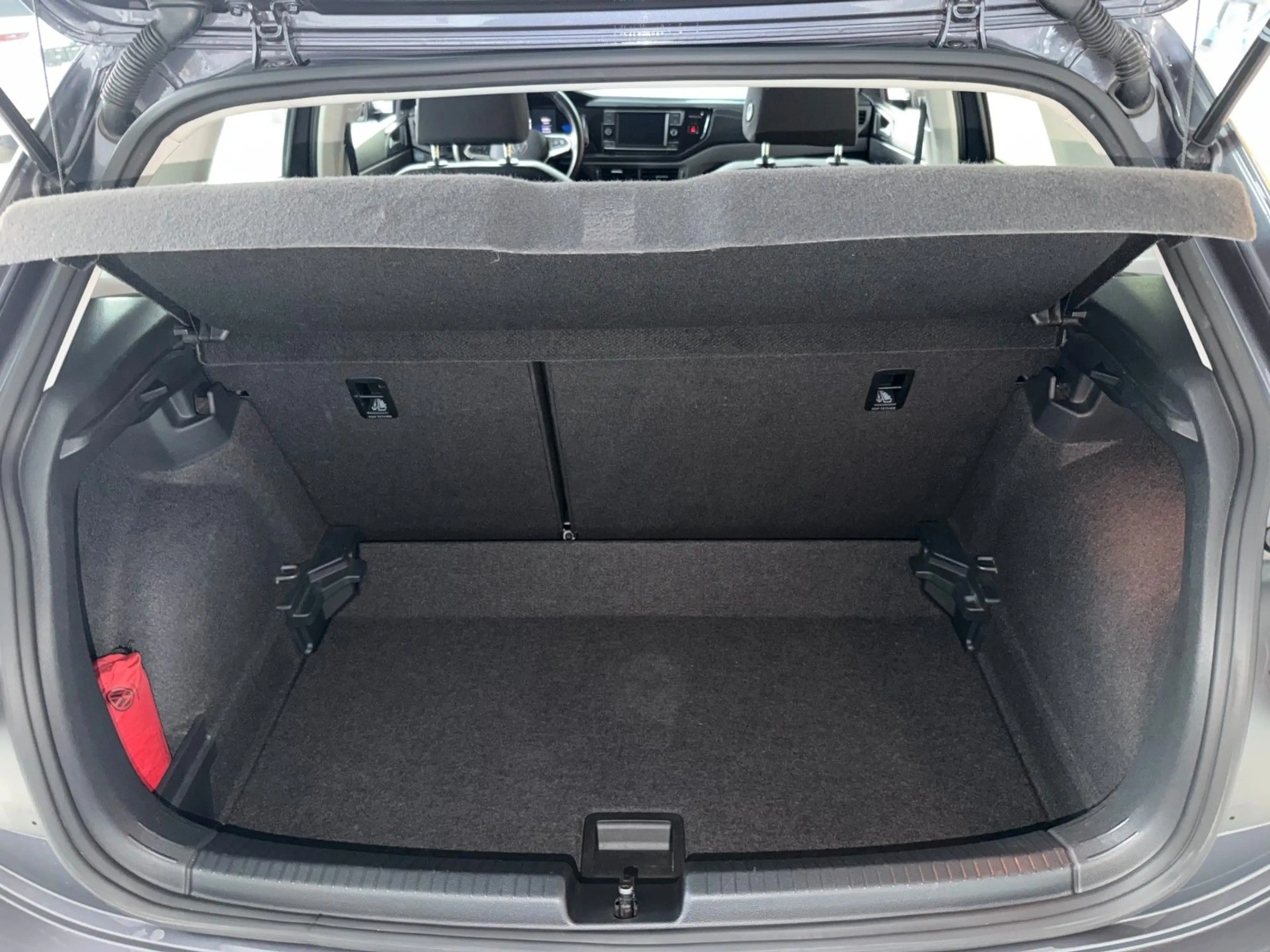 Volkswagen Polo VI Life Navi über Handy+LED+Sitzheizung — photo 4