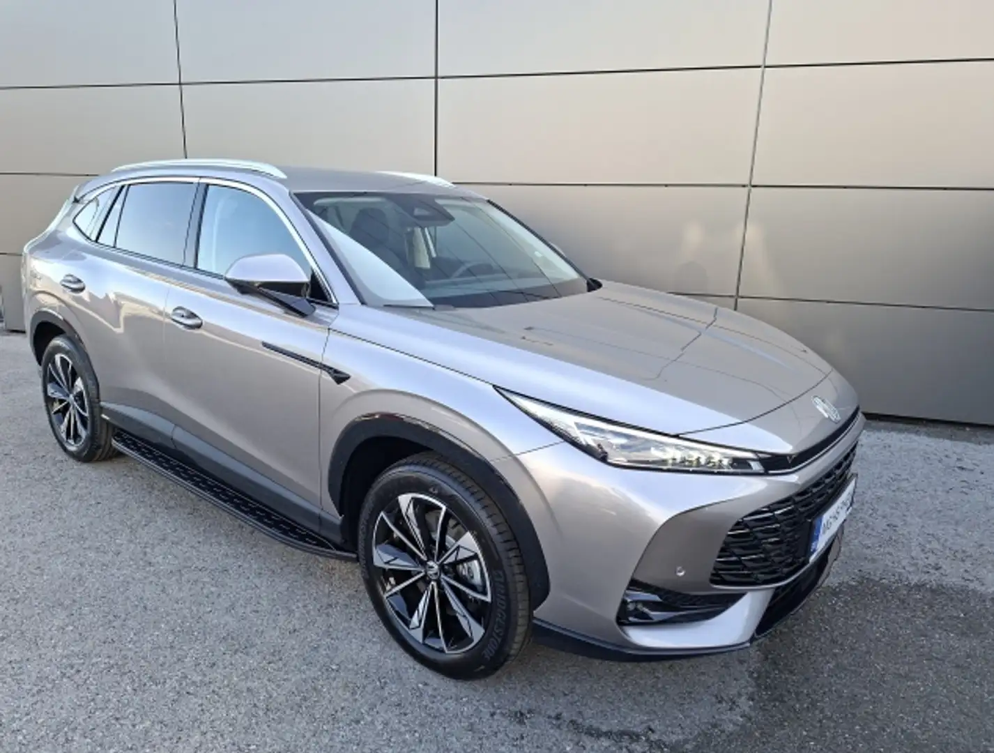 MG HS PHEV+ Luxury 25.5 Silber - 2