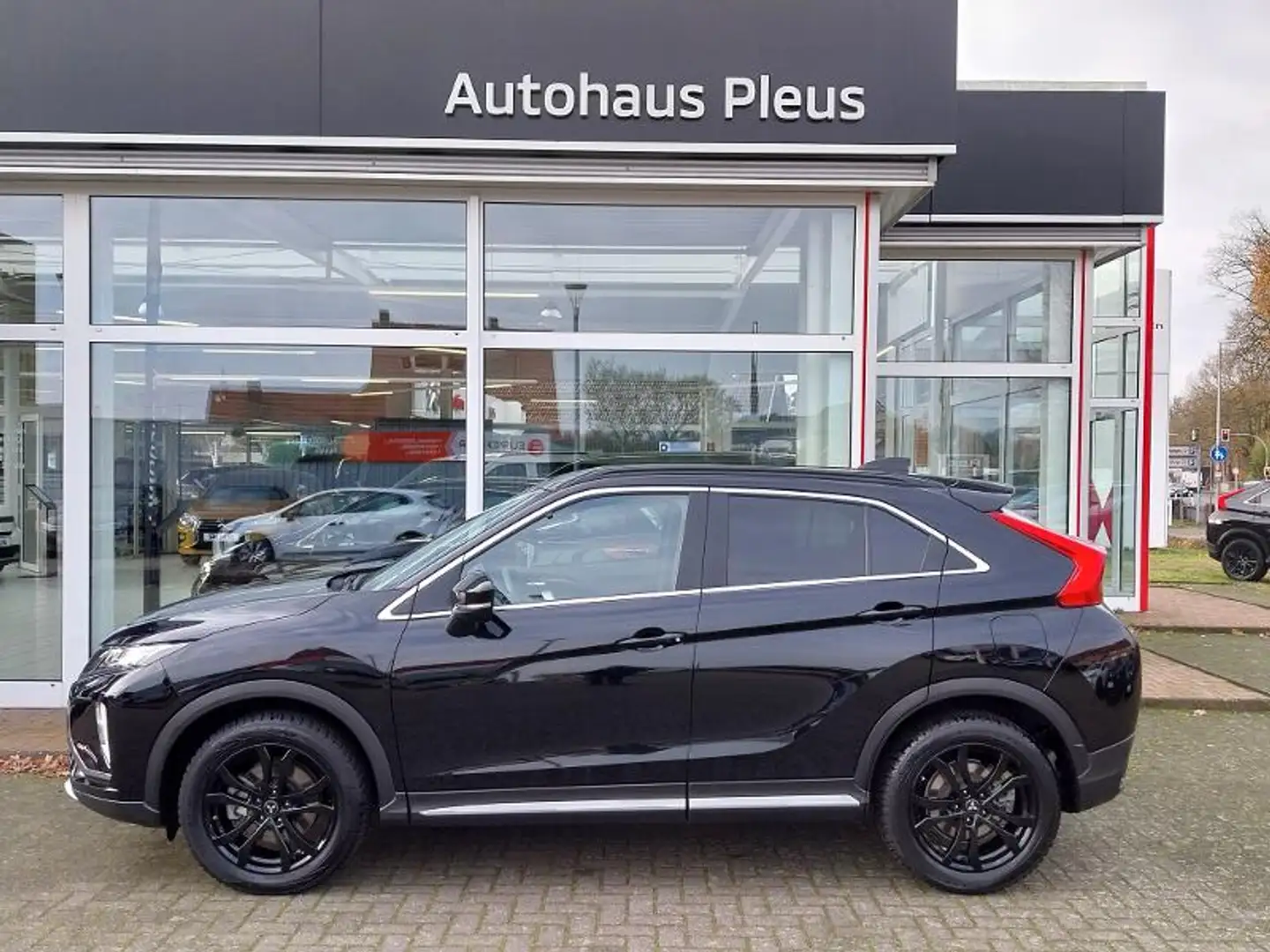 Mitsubishi Eclipse Cross Spirit+ 1.5 T-MIVEC 2WD CVT Zwart - 1